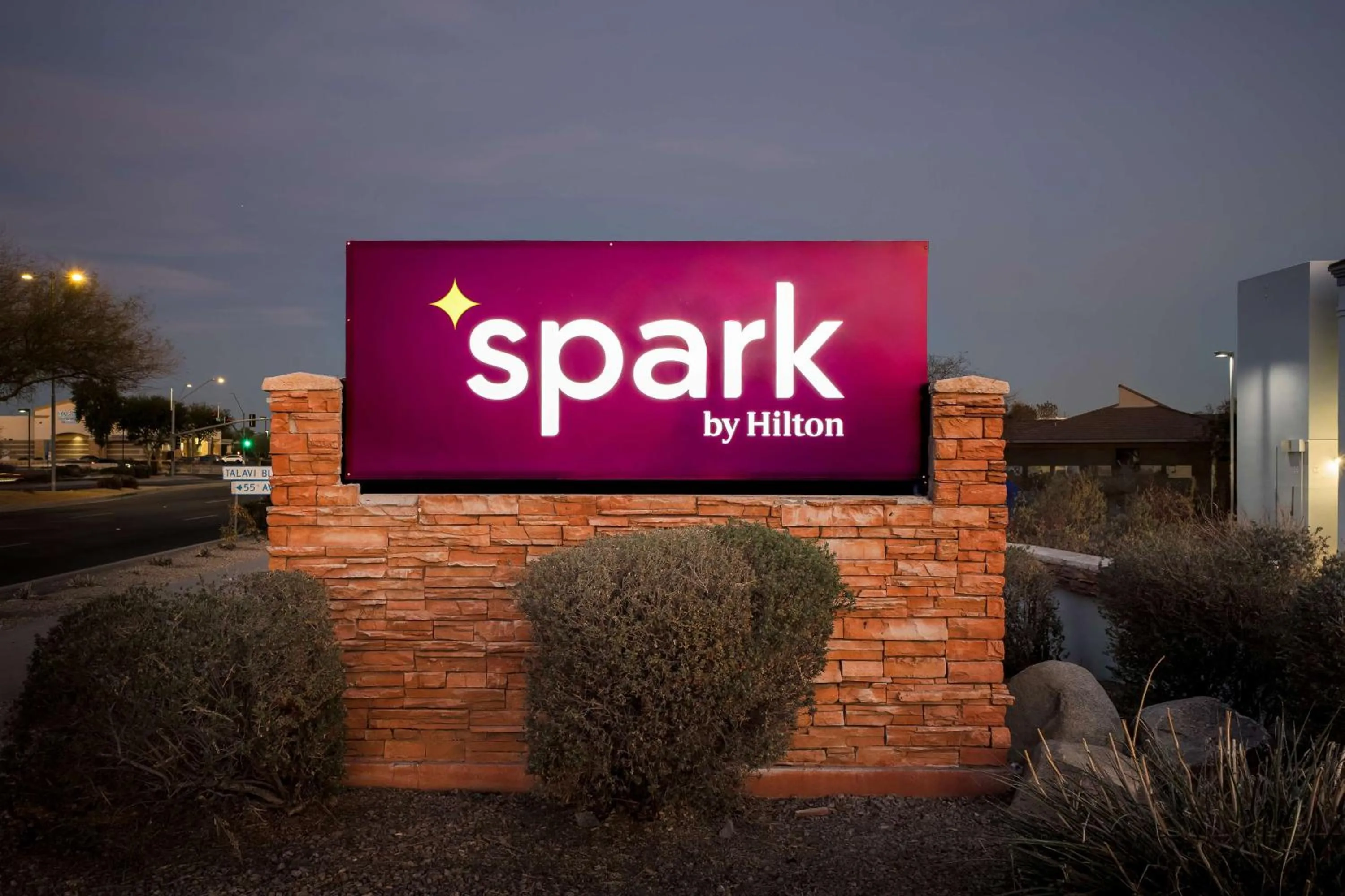 Property building in Spark by Hilton Phoenix-Glendale-Peoria