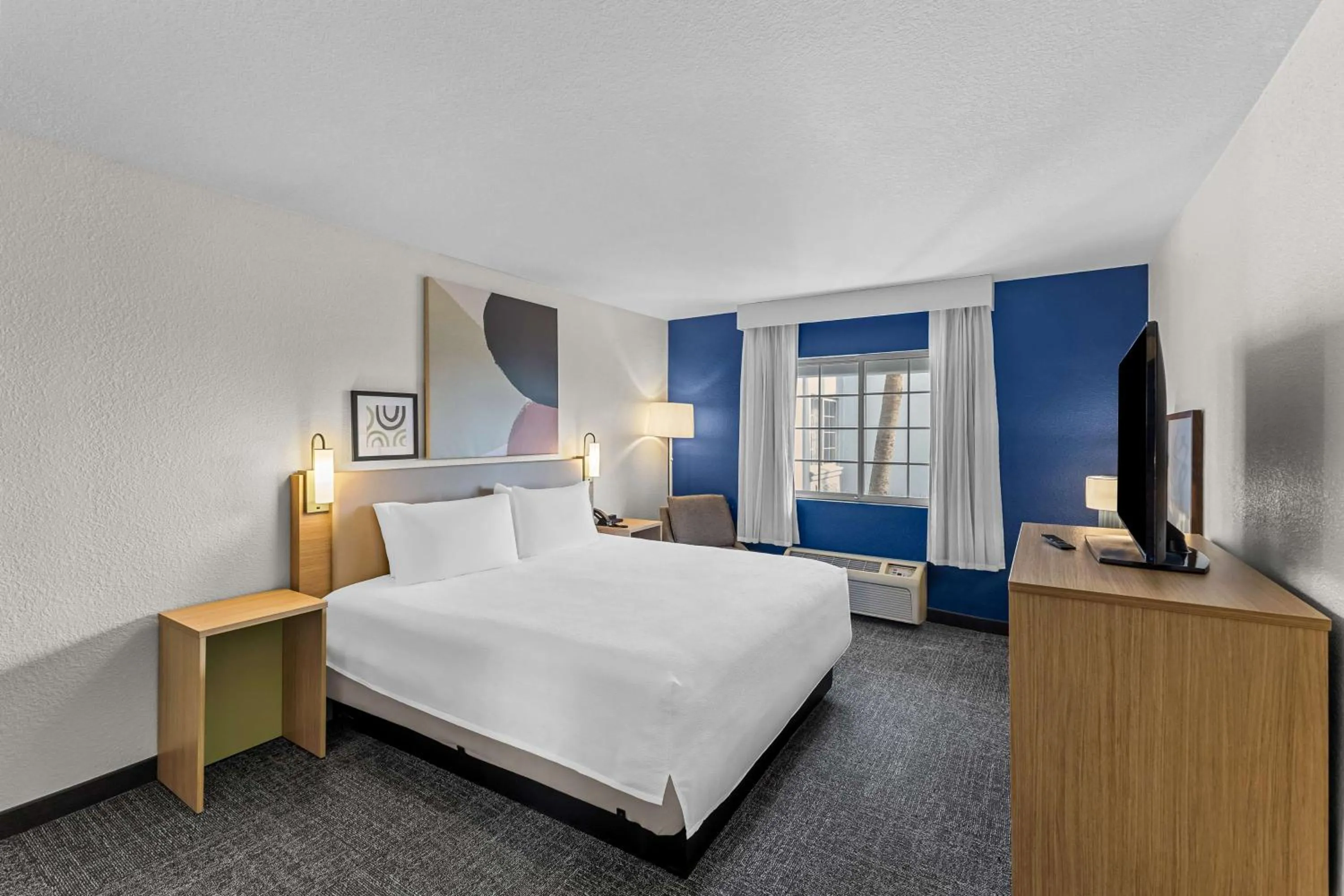 Bed in Spark by Hilton Phoenix-Glendale-Peoria
