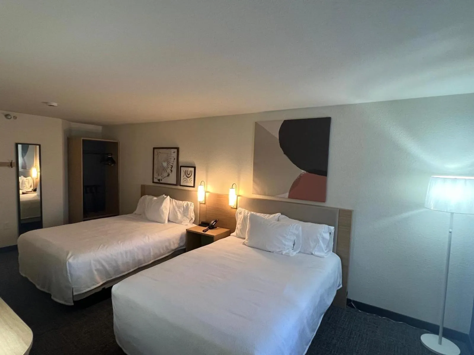 Bedroom, Bed in Spark by Hilton Phoenix-Glendale-Peoria