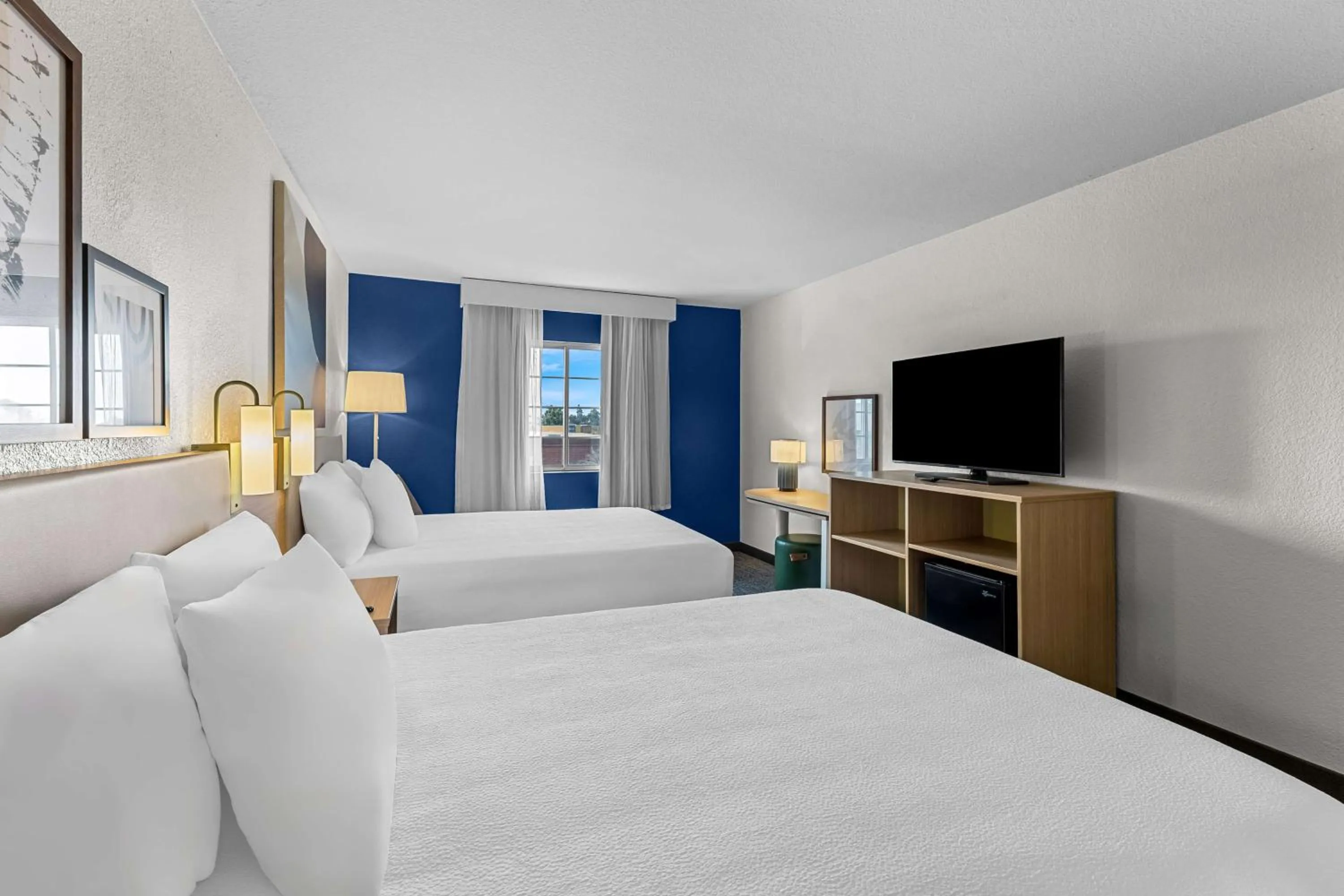 Bedroom, Bed in Spark by Hilton Phoenix-Glendale-Peoria