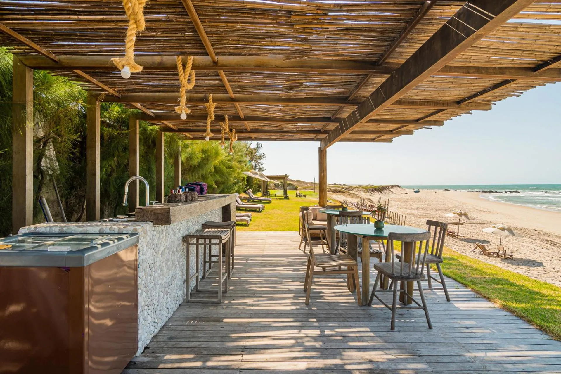 Lounge or bar in Carmel Charme Resort
