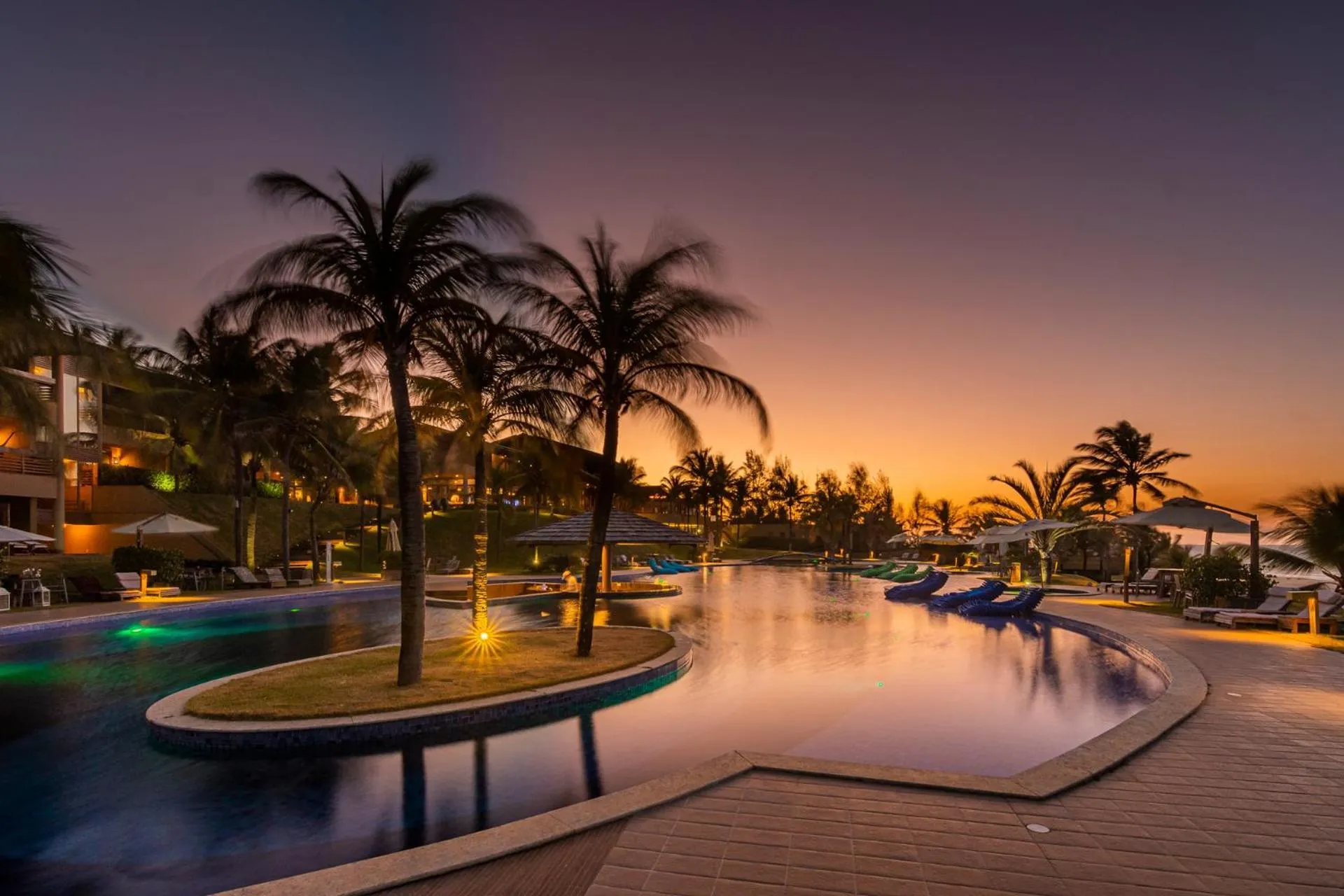 Sunset in Carmel Charme Resort