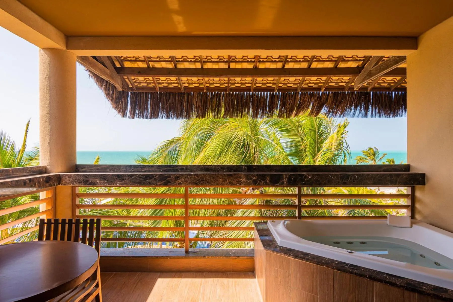 Hot Tub in Carmel Charme Resort