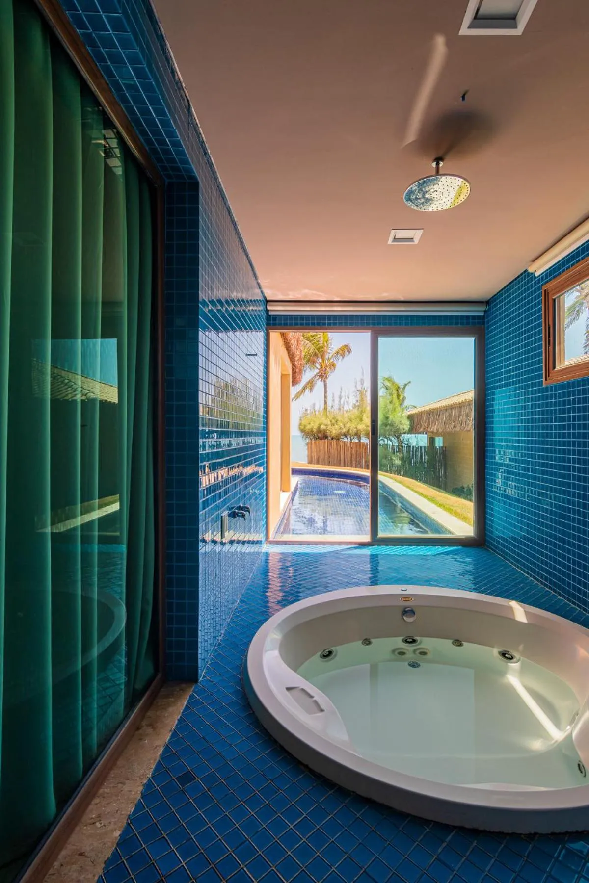 Bath in Carmel Charme Resort