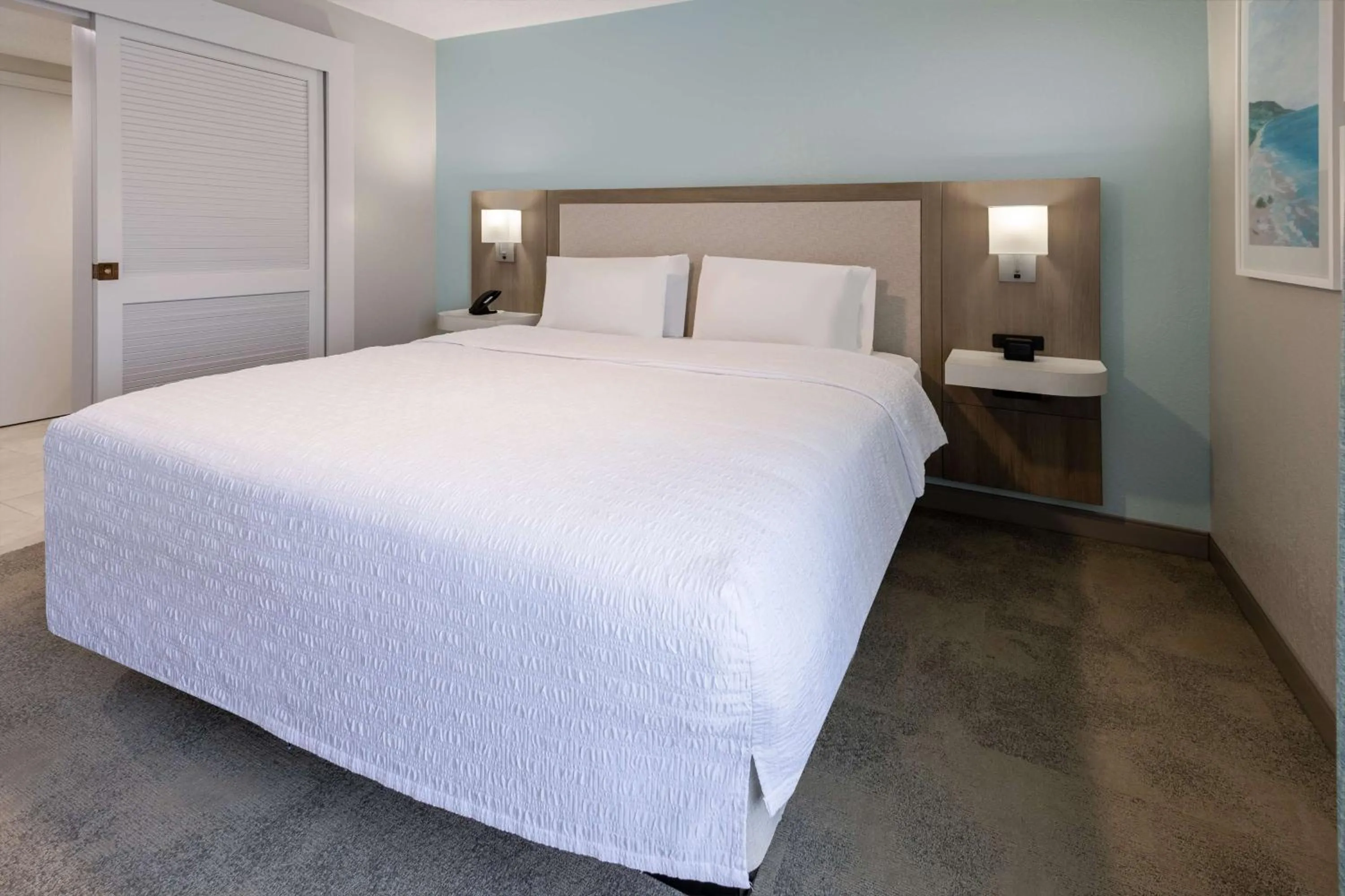 Bed in Hampton Inn & Suites Venice Bayside South Sarasota