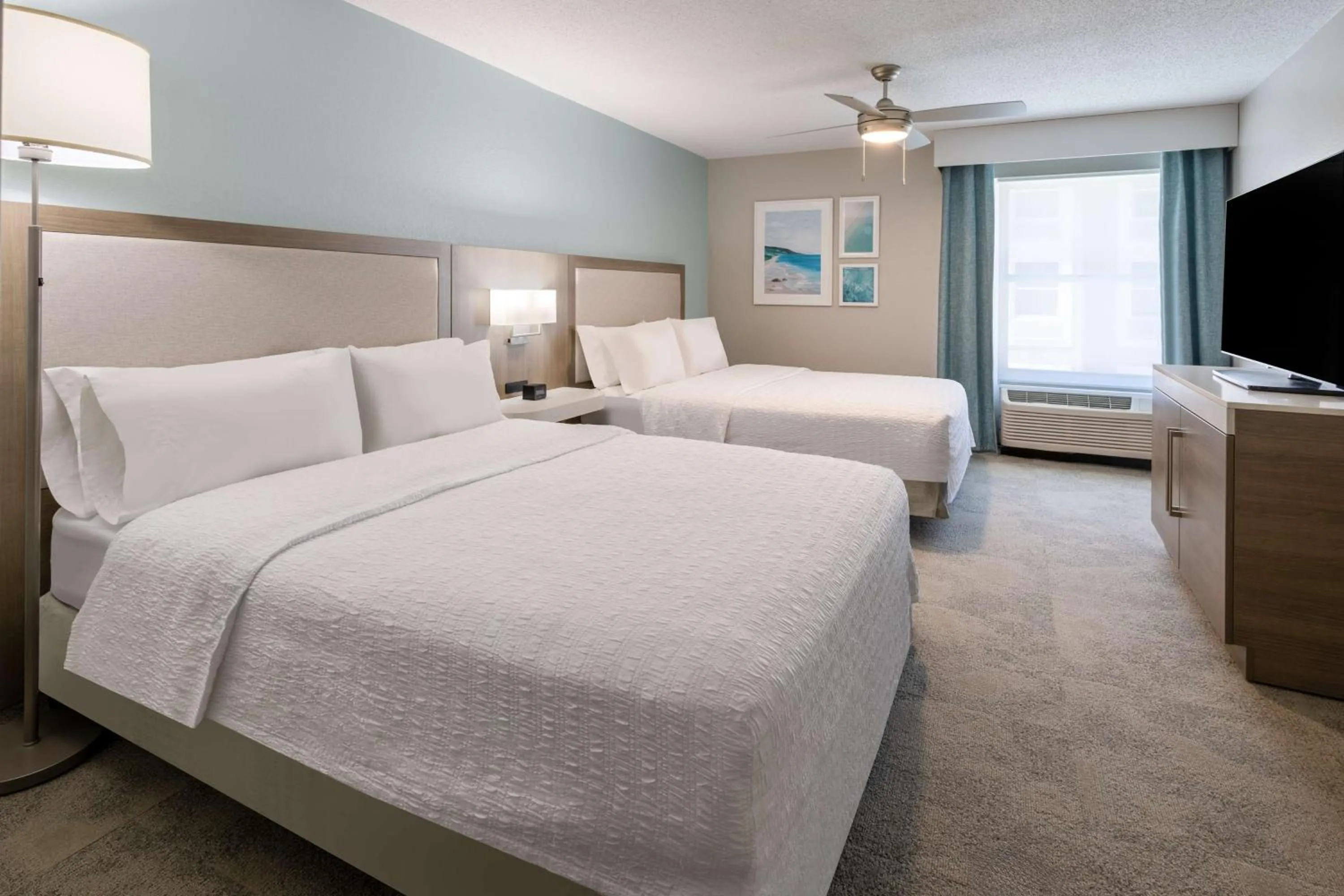 Bed in Hampton Inn & Suites Venice Bayside South Sarasota