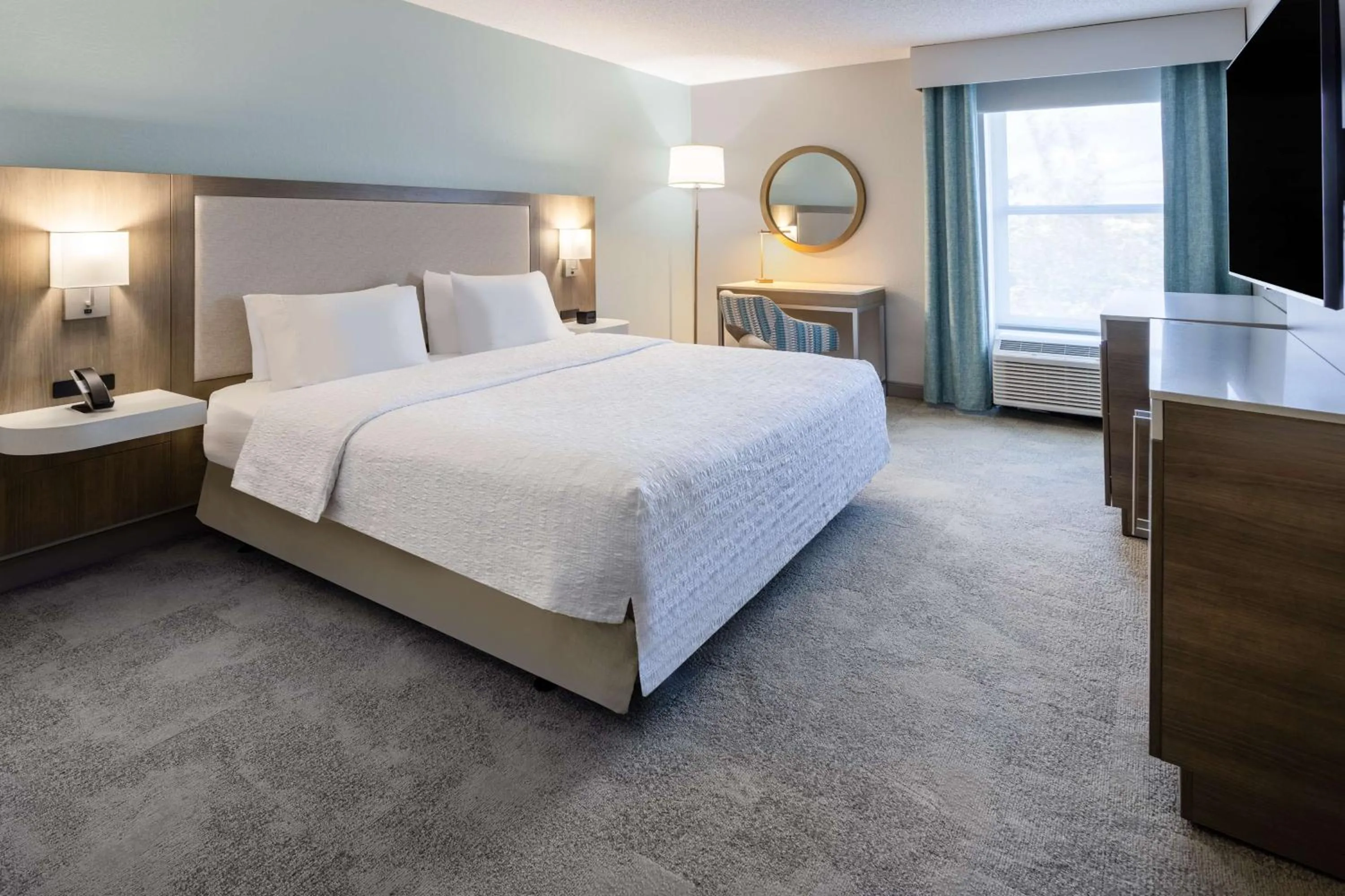 Bedroom, Bed in Hampton Inn & Suites Venice Bayside South Sarasota