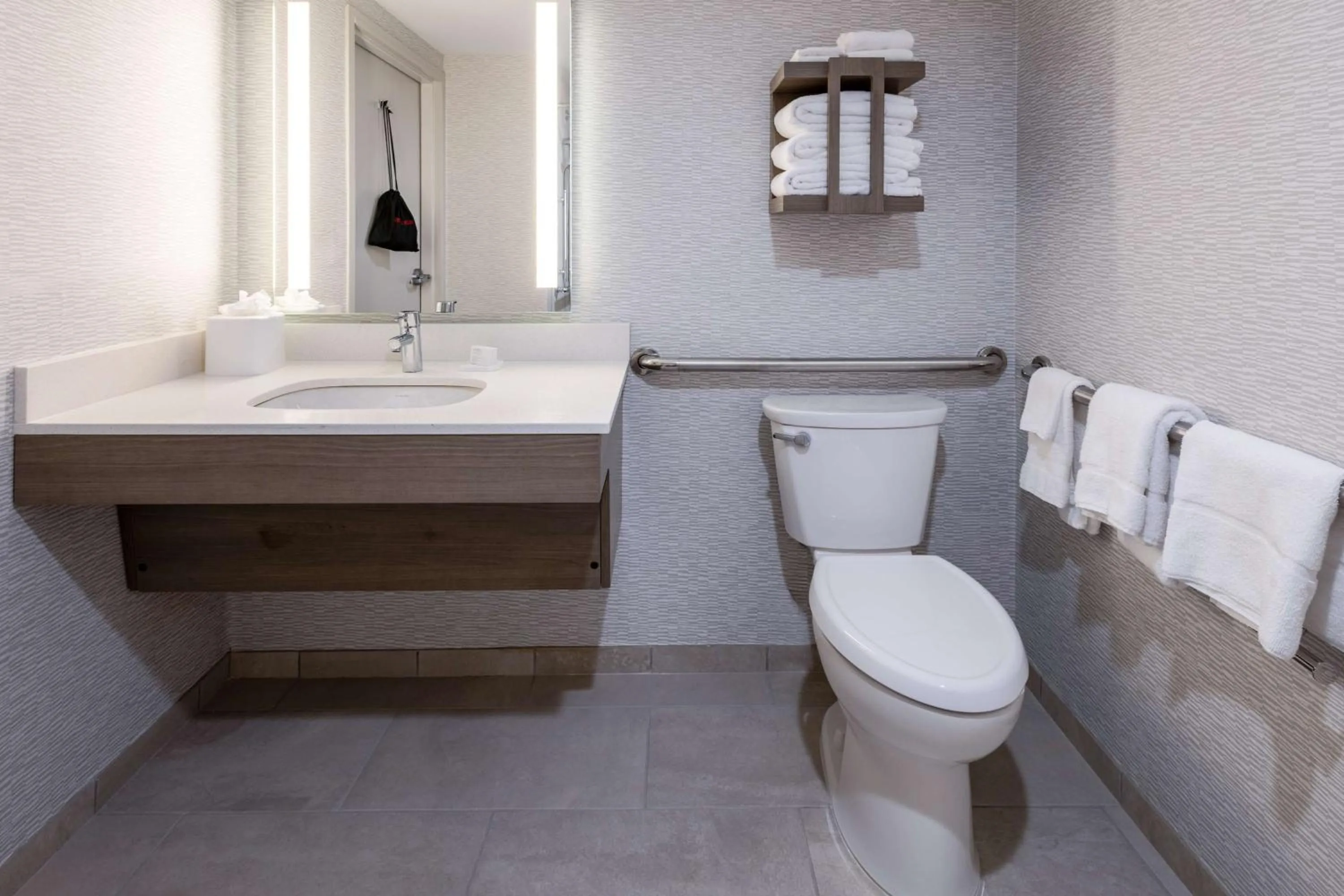 Bathroom in Hampton Inn & Suites Venice Bayside South Sarasota