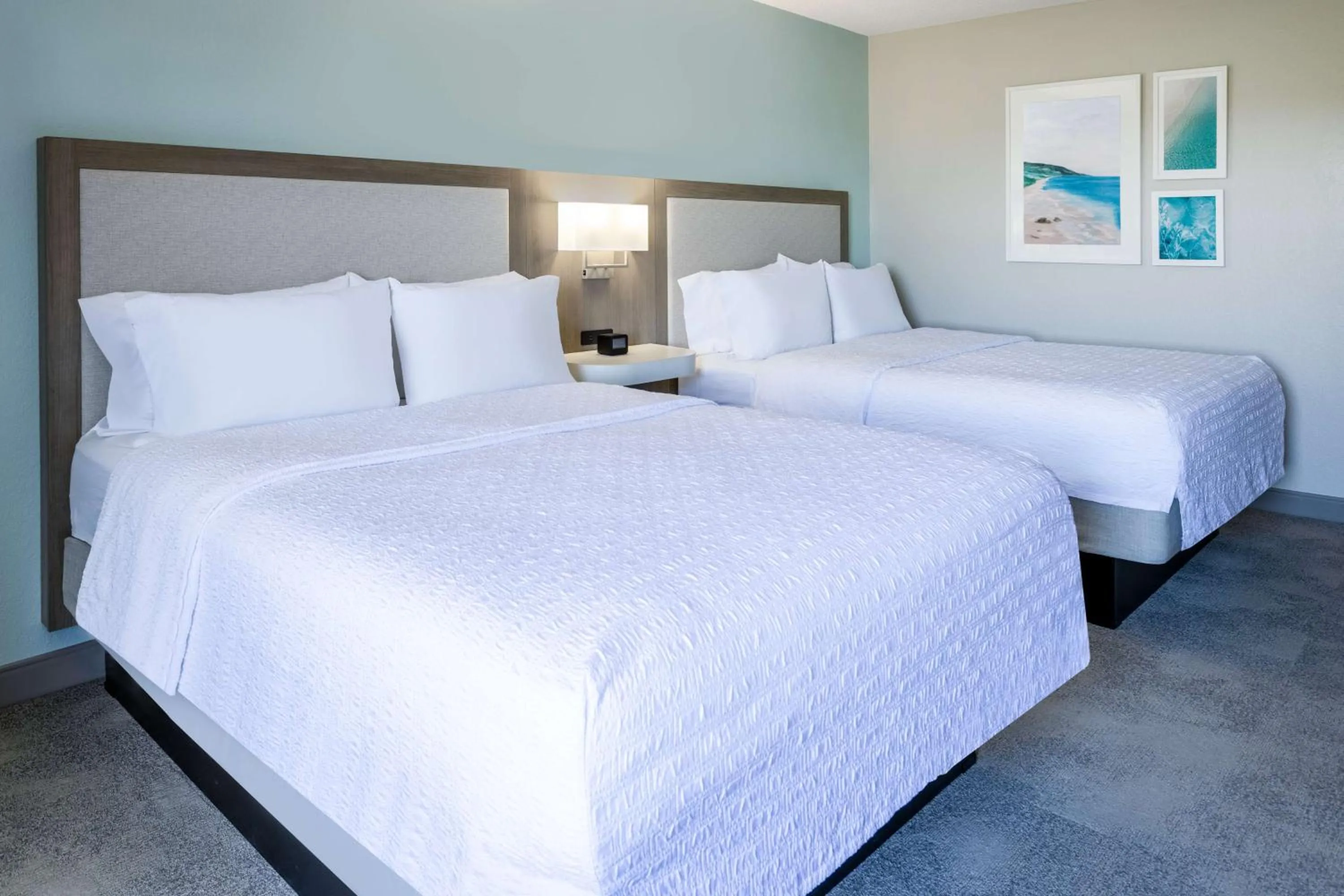 Bed in Hampton Inn & Suites Venice Bayside South Sarasota