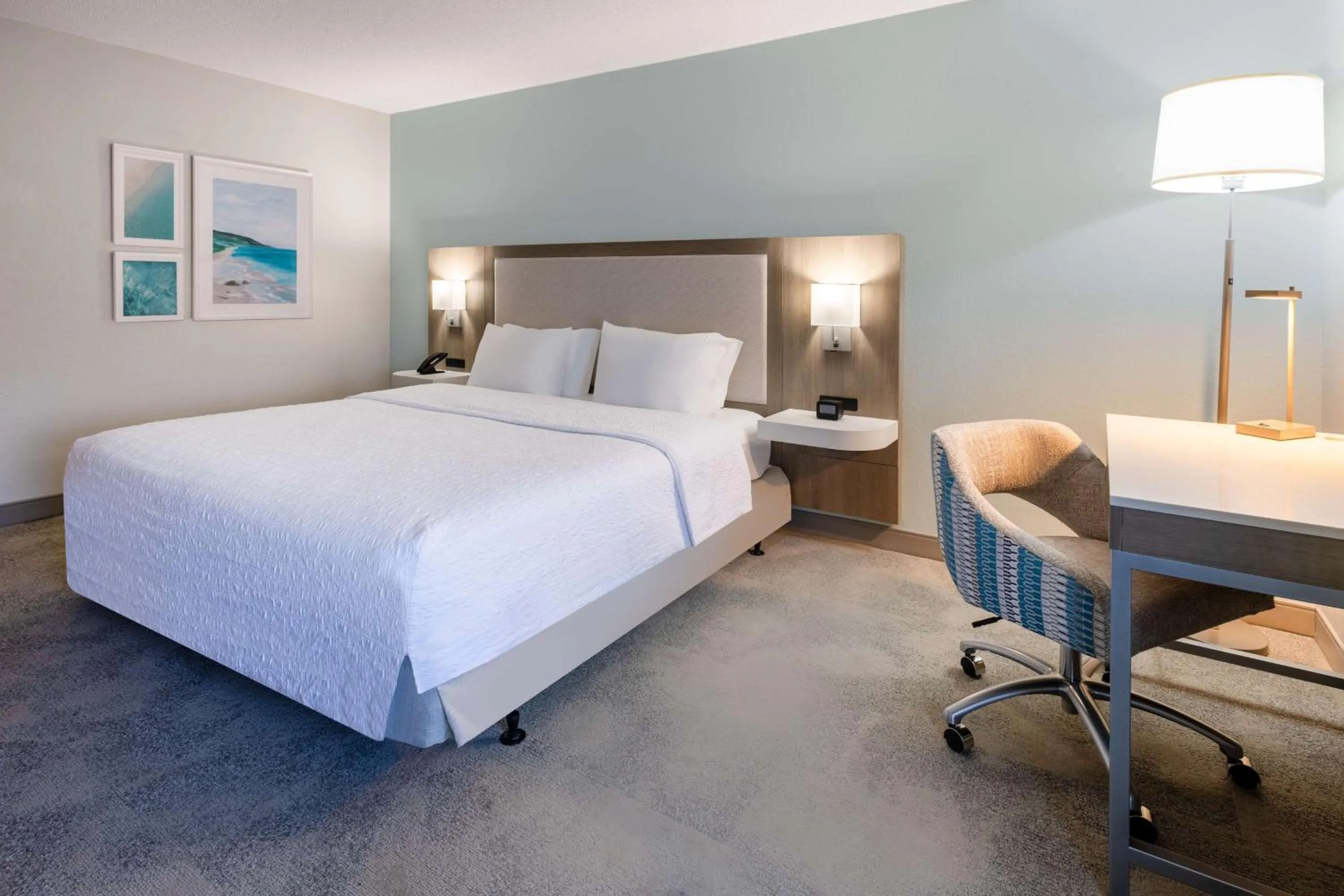 Bedroom, Bed in Hampton Inn & Suites Venice Bayside South Sarasota