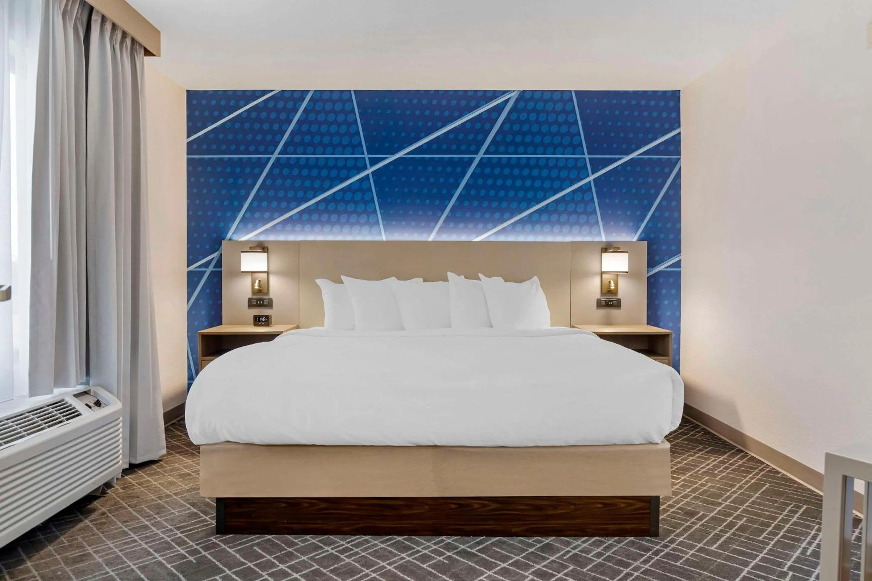 Bedroom, Bed in Comfort Inn & Suites Rapid City near Mt Rushmore