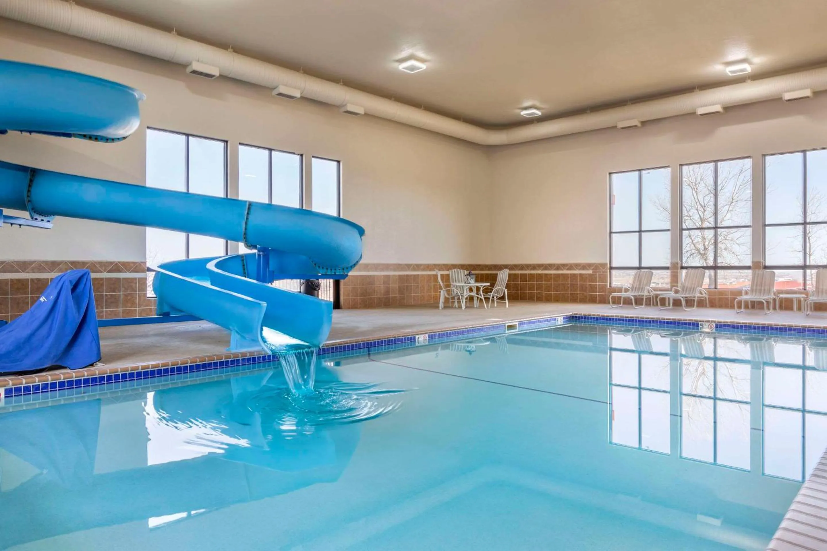 Swimming pool in Comfort Inn & Suites Rapid City near Mt Rushmore