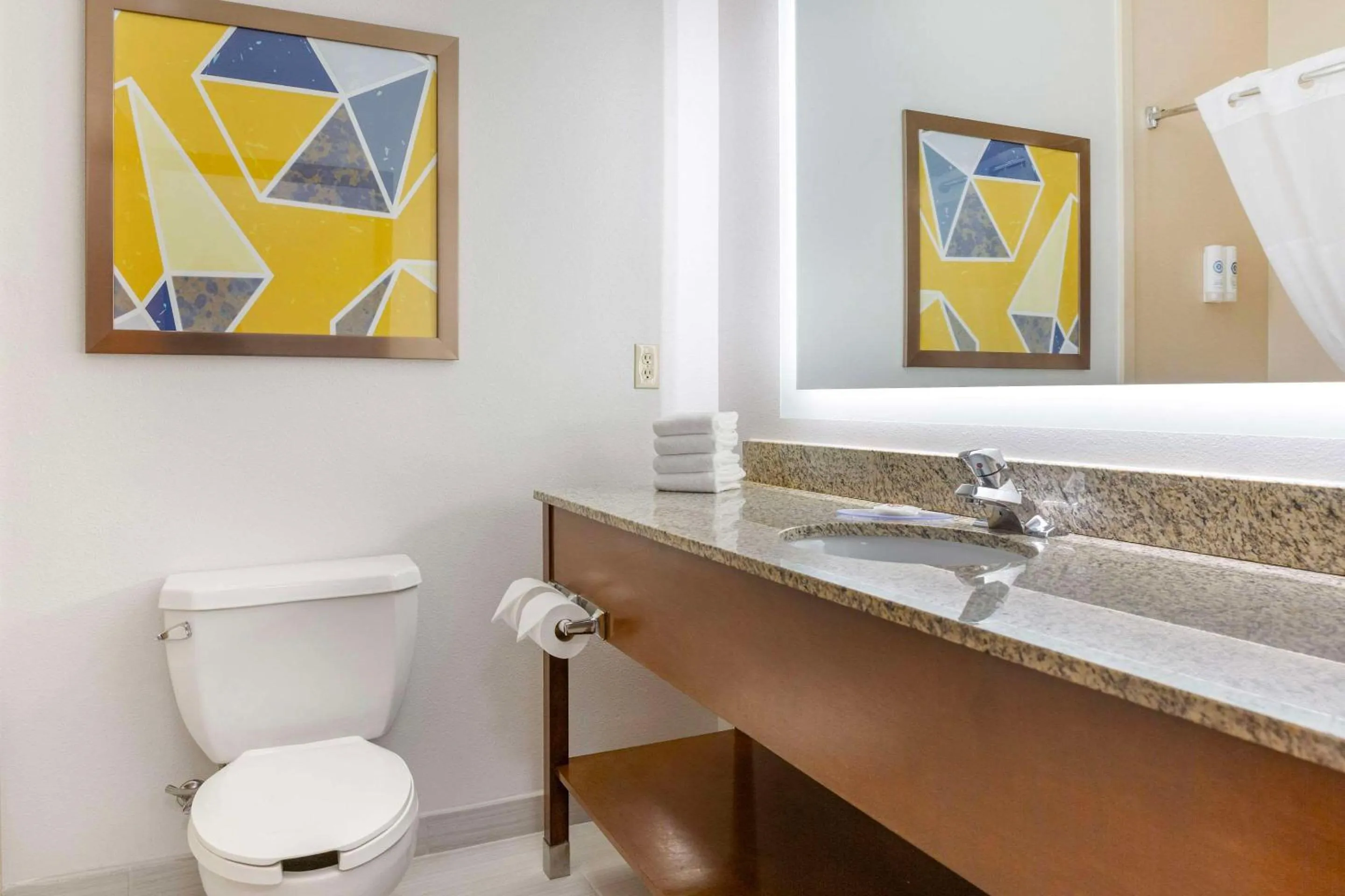 Bedroom in Comfort Inn & Suites Rapid City near Mt Rushmore