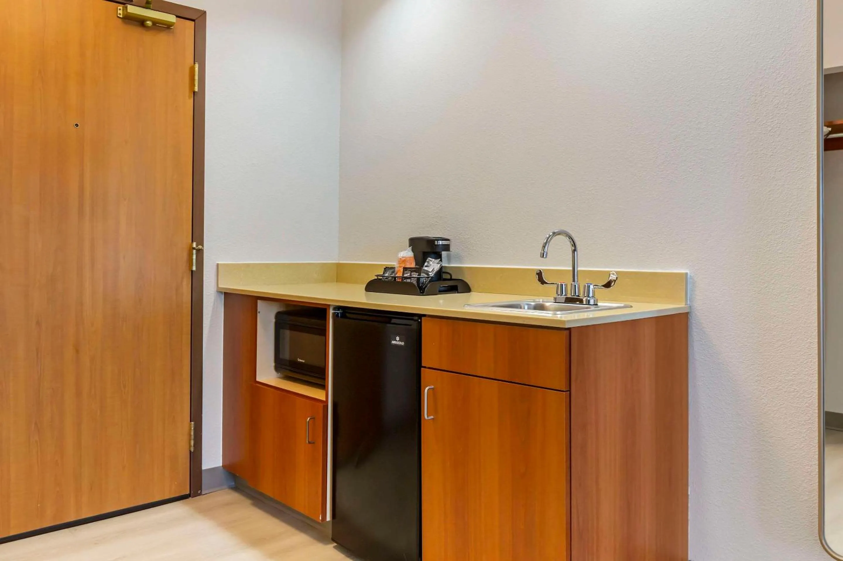 Bedroom in Comfort Inn & Suites Rapid City near Mt Rushmore