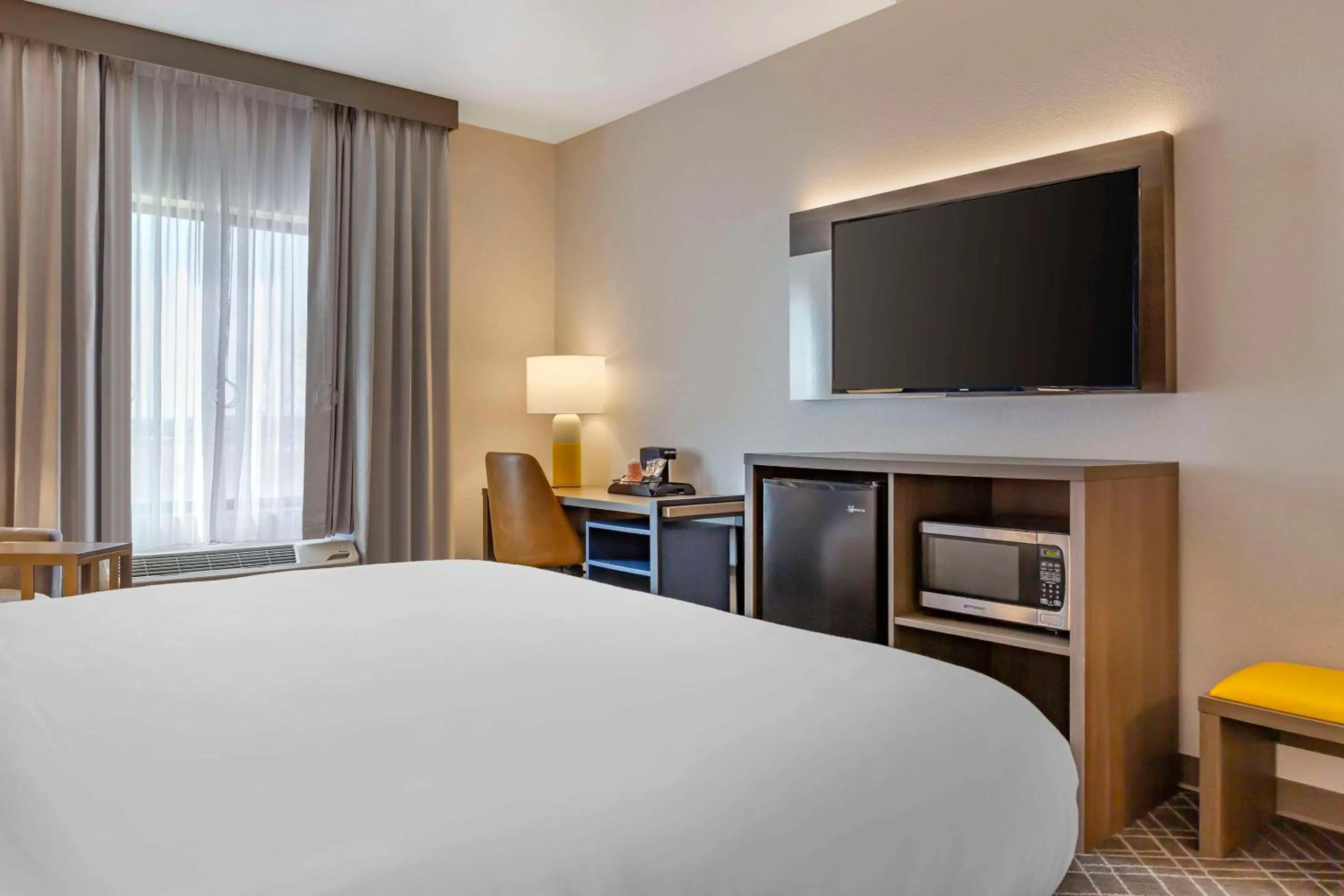 Bedroom, Bed in Comfort Inn & Suites Rapid City near Mt Rushmore