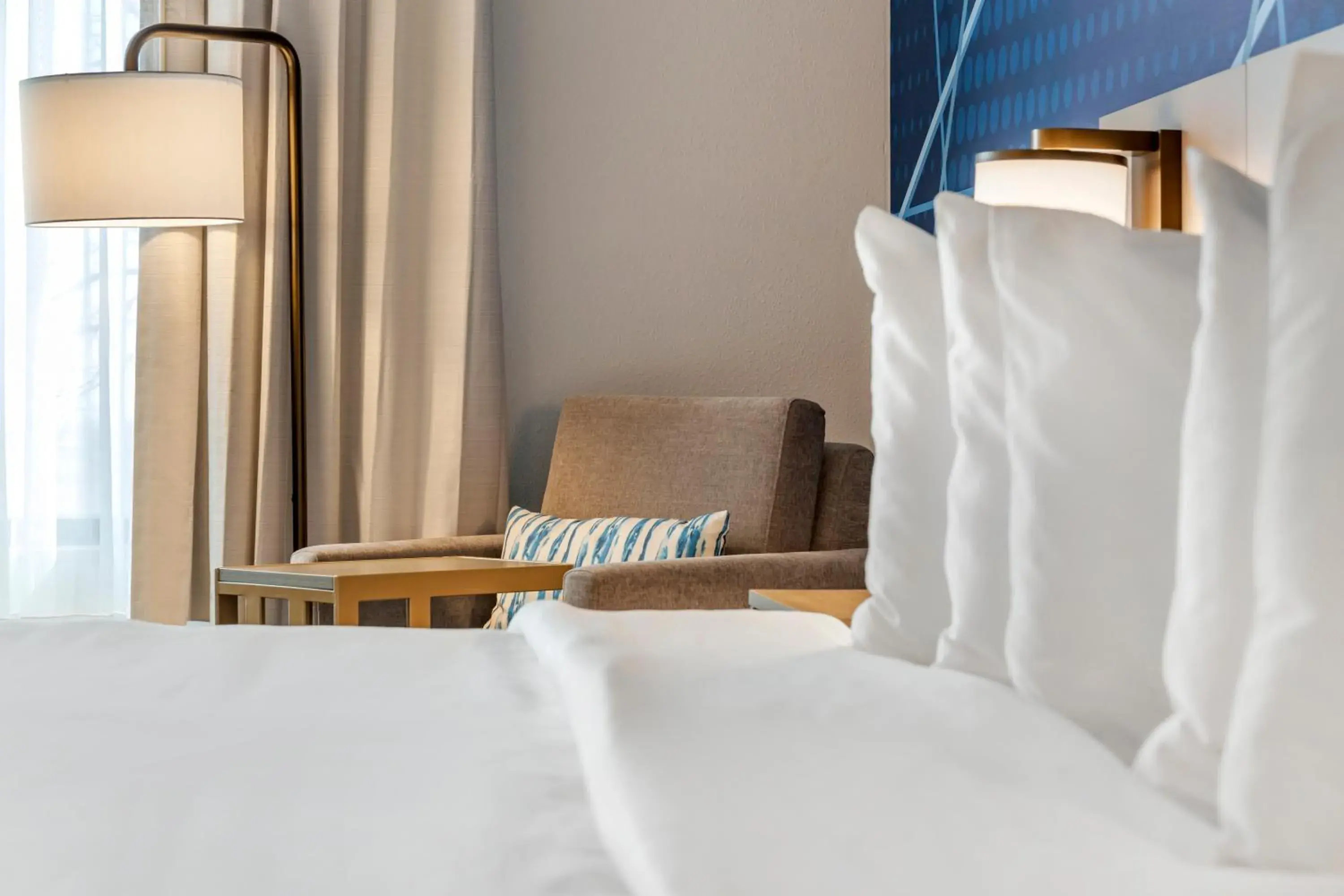 King Room - Non Smoking in Comfort Inn & Suites Rapid City near Mt Rushmore King Room - Non Smoking in Comfort Inn & Suites Rapid City near Mt Rushmore