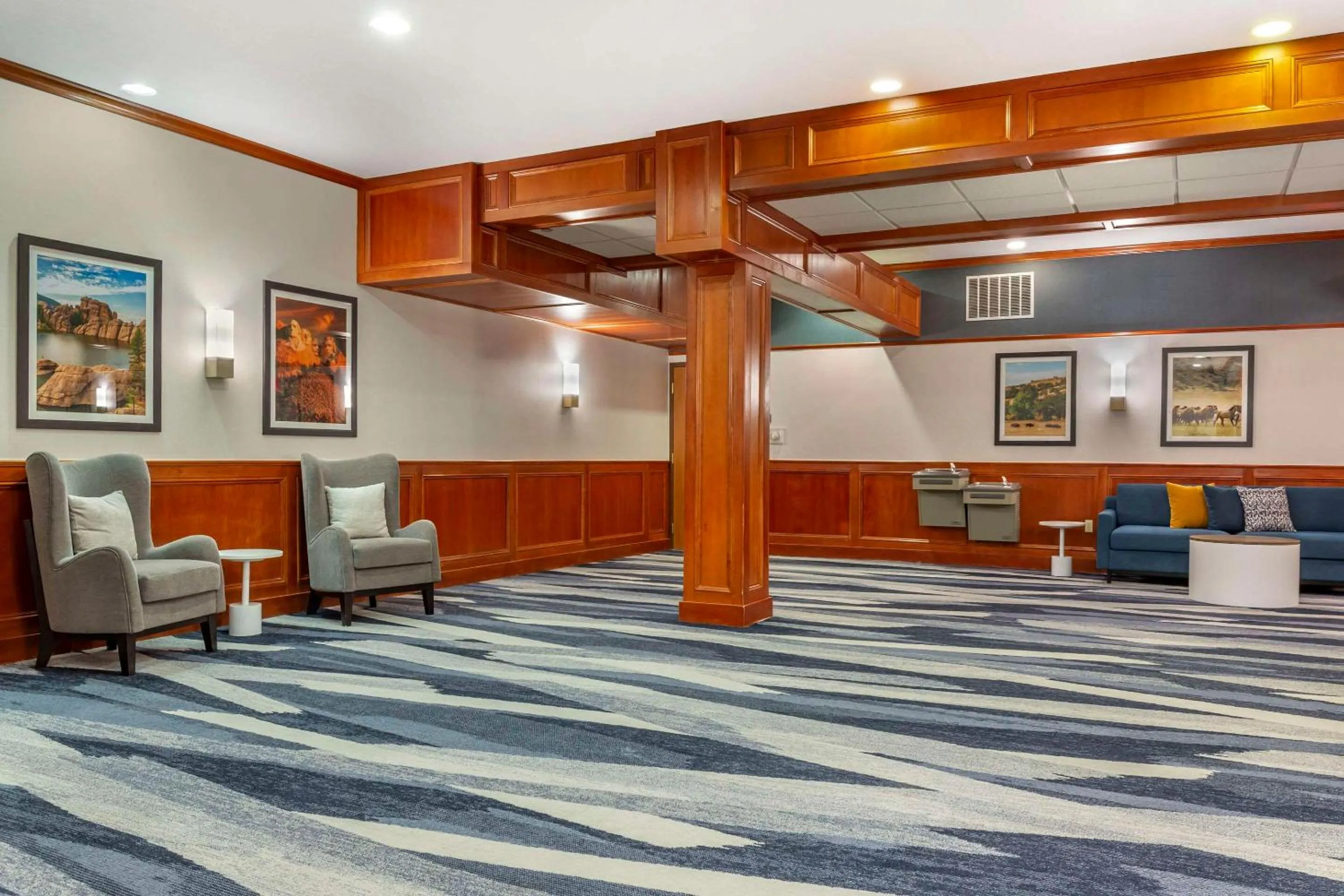 Meeting/conference room in Comfort Inn & Suites Rapid City near Mt Rushmore