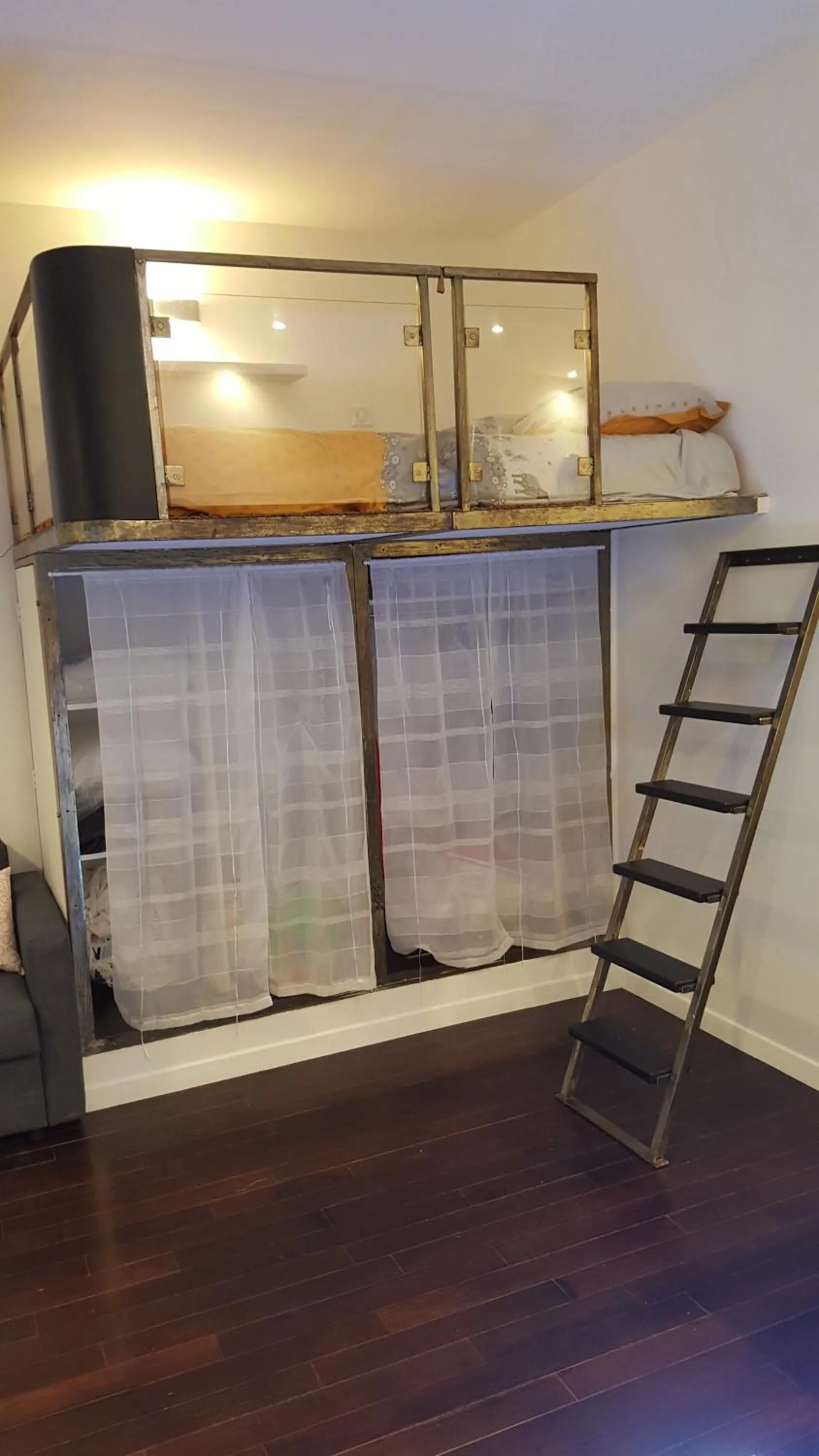 Bed in Le Marnois-Centre Ville