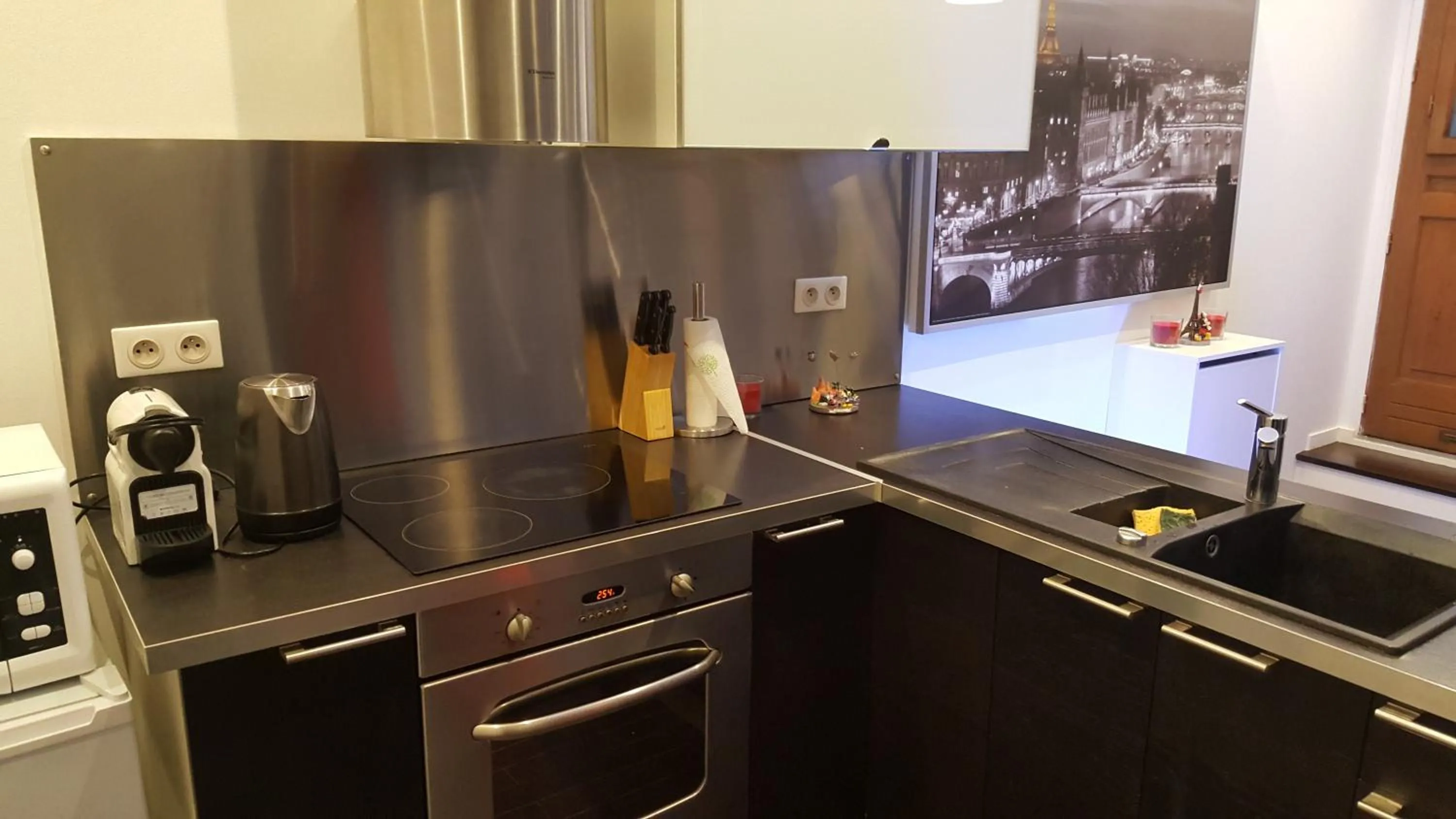 Kitchen or kitchenette in Le Marnois-Centre Ville