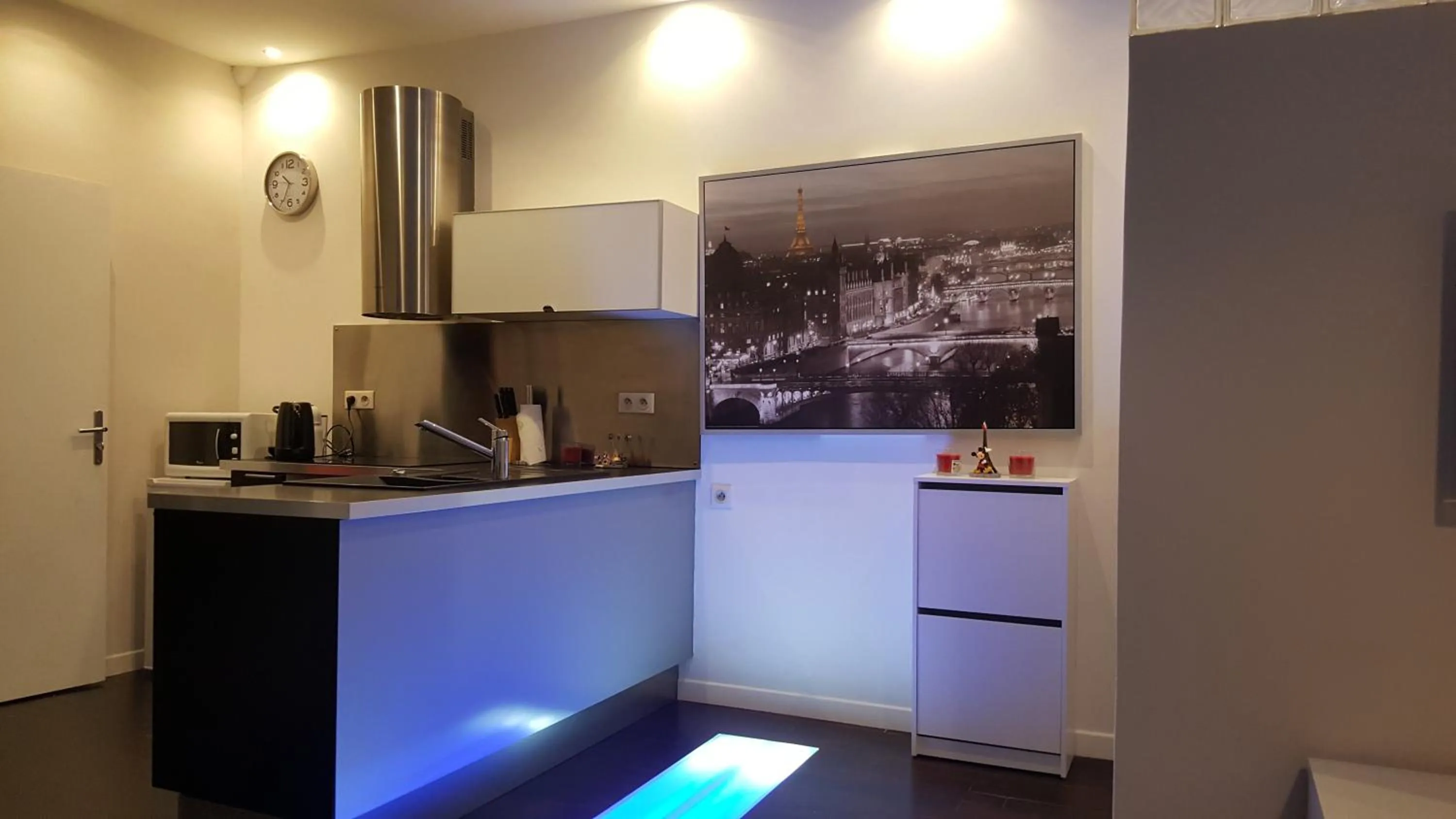 Kitchen or kitchenette in Le Marnois-Centre Ville