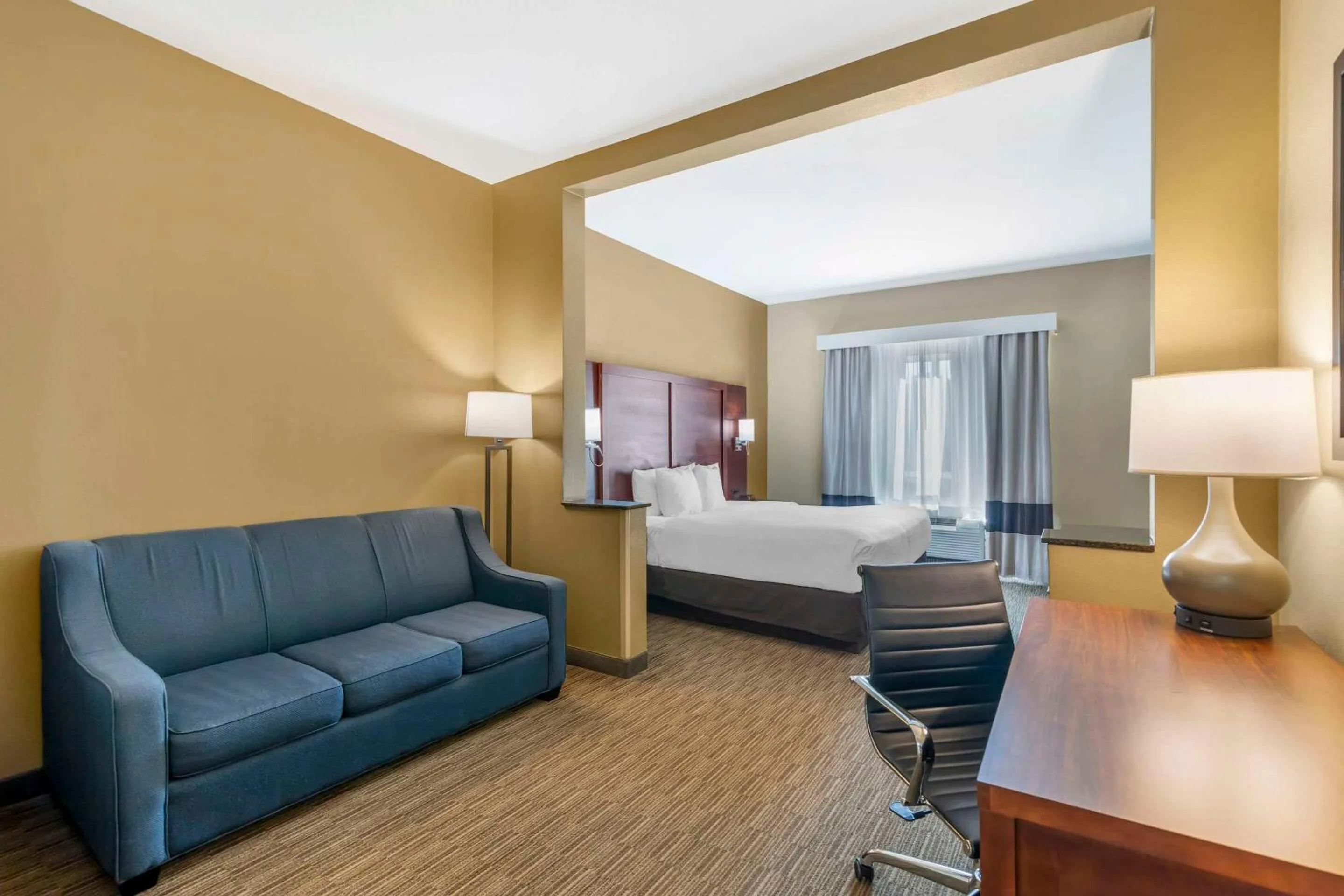 Bedroom, Bed in Comfort Inn & Suites Tifton