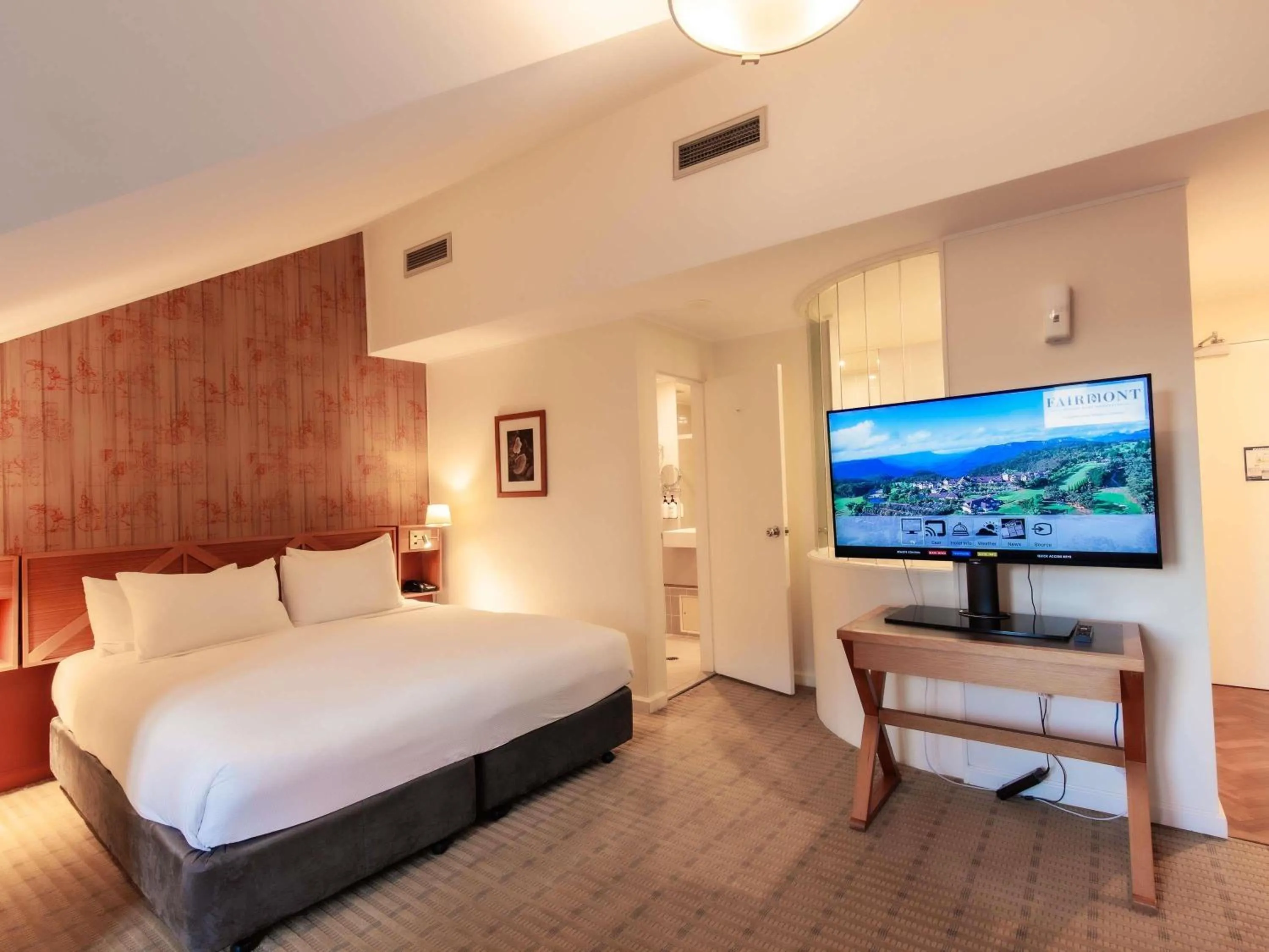 Bedroom, Bed in Fairmont Resort Blue Mountains MGallery Collection