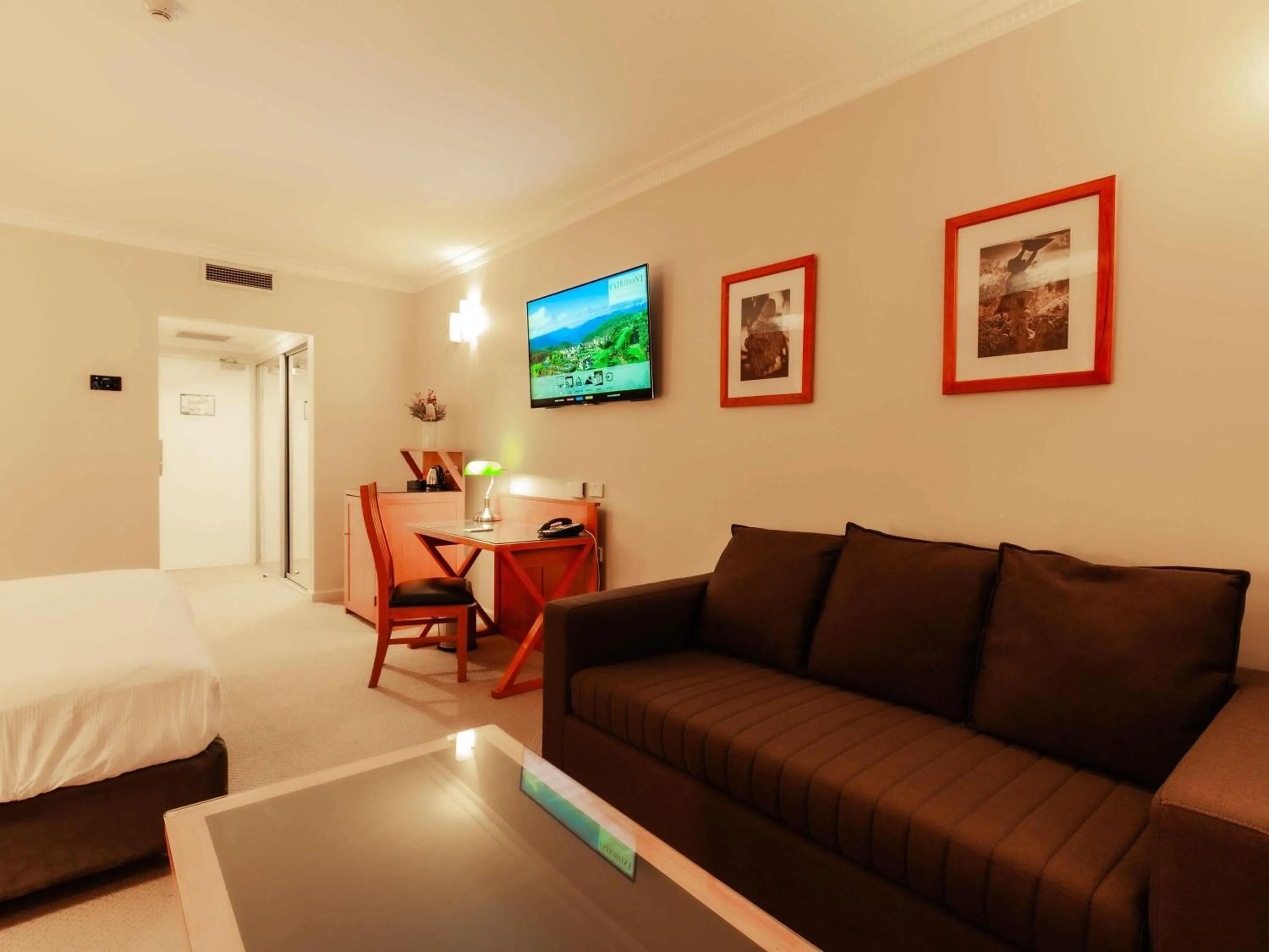 Bedroom, Bed in Fairmont Resort Blue Mountains MGallery Collection