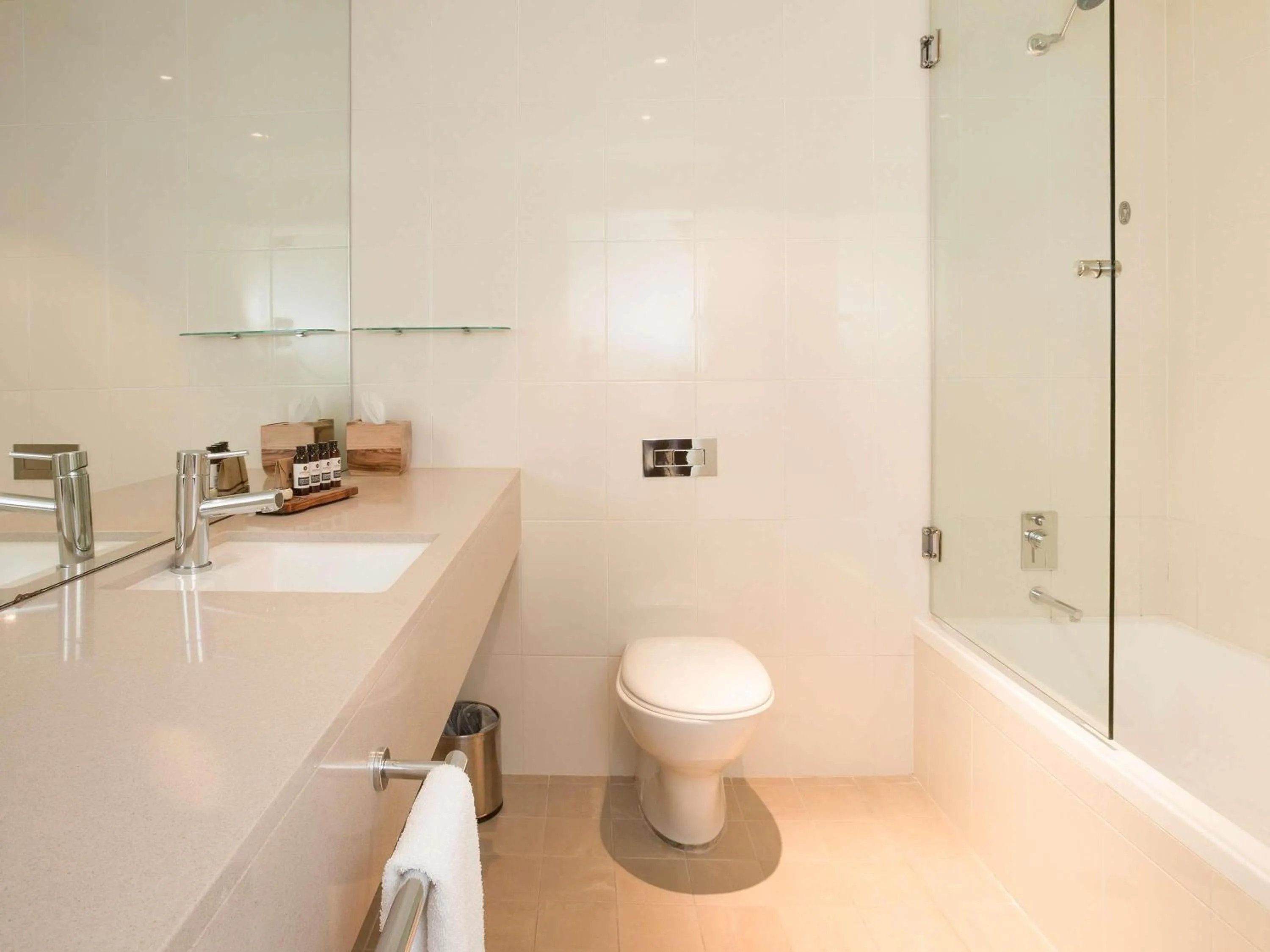 Bedroom in Fairmont Resort Blue Mountains MGallery Collection