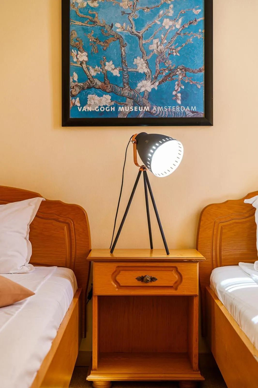 Decorative detail, Bed in Hotel Avion - Self check in