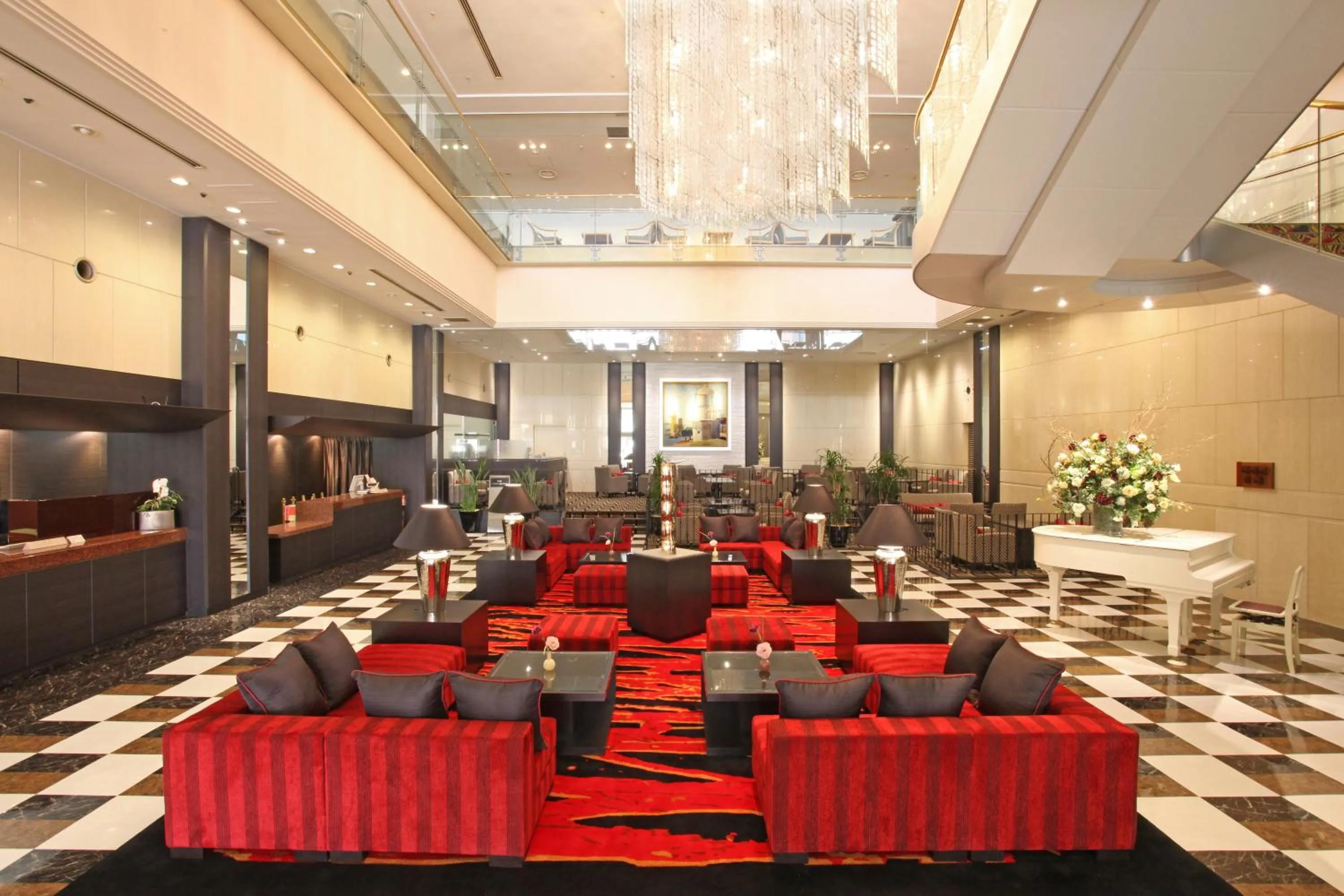 Lobby or reception, Restaurant/Places to Eat in Hotel Mielparque Yokohama
