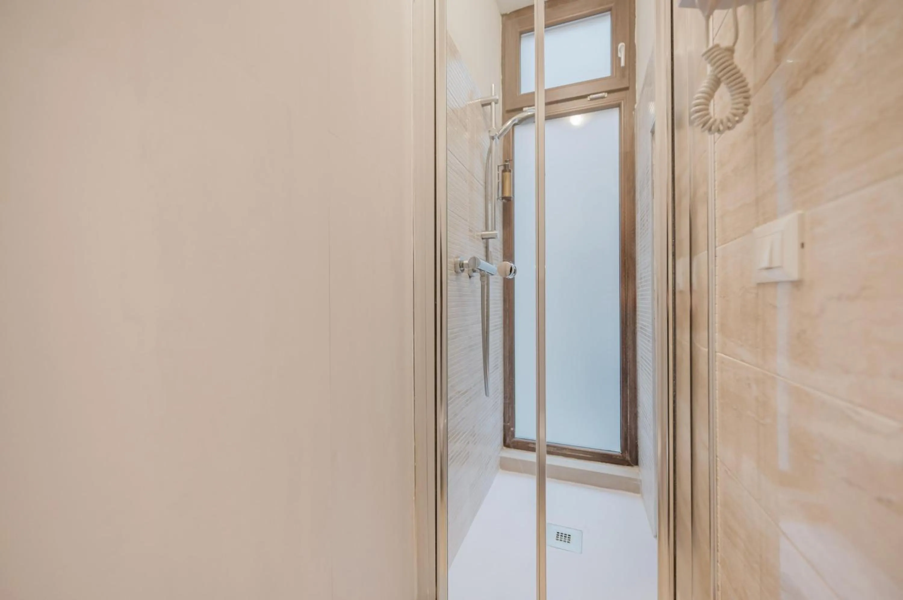 Bathroom in Rialto Suite 707