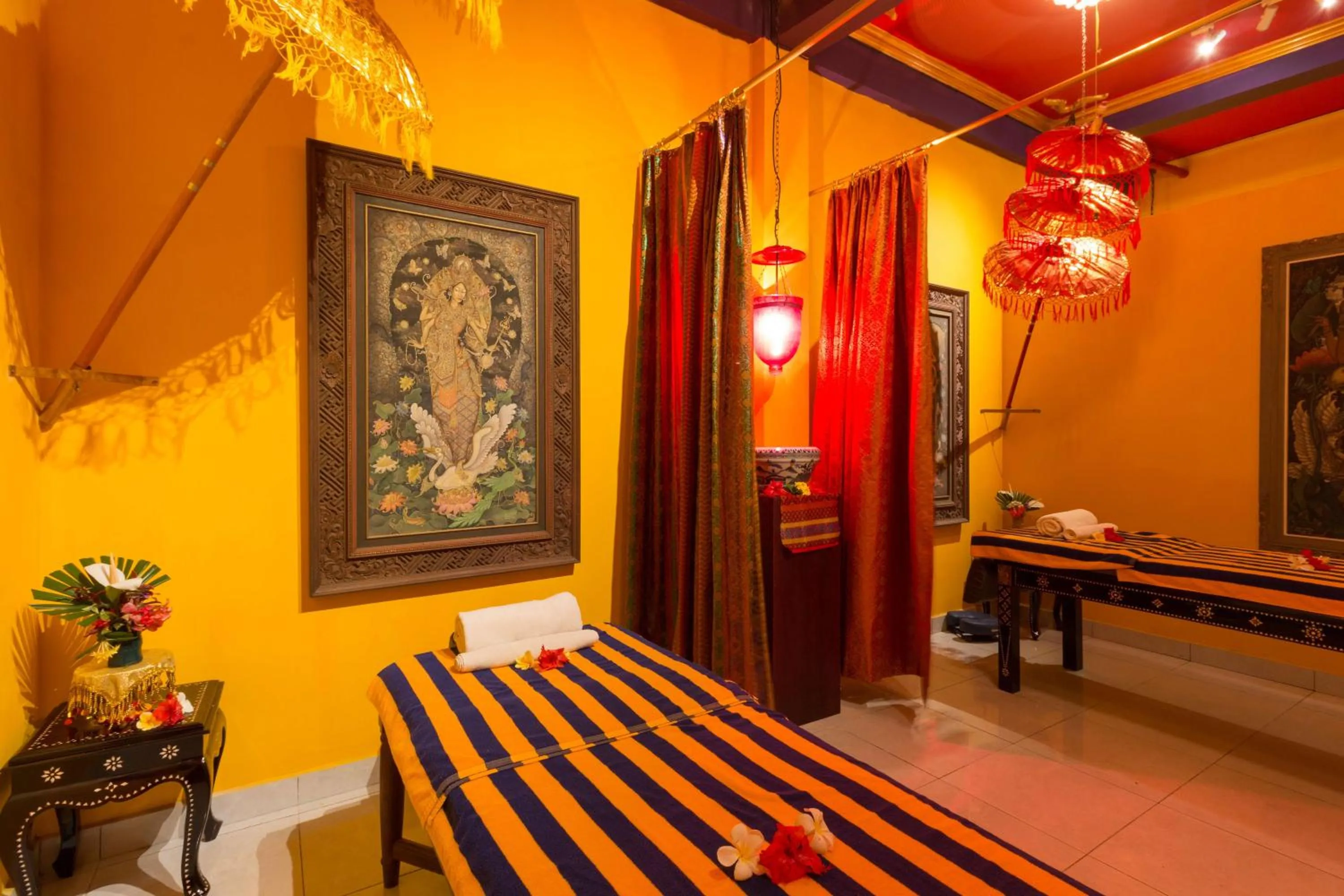 Massage, Bed in Tanah Merah Art Resort by AGATA