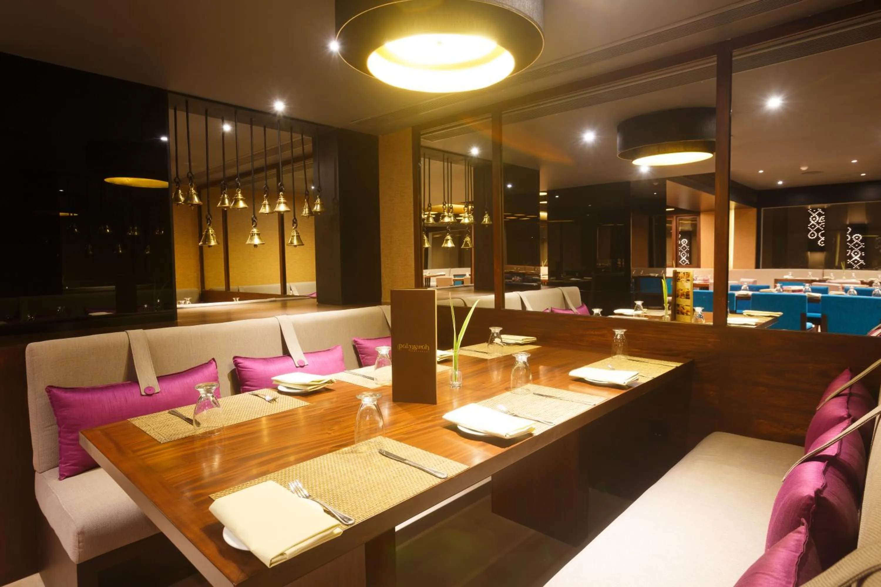 Restaurant/places to eat in Renuka City Hotel