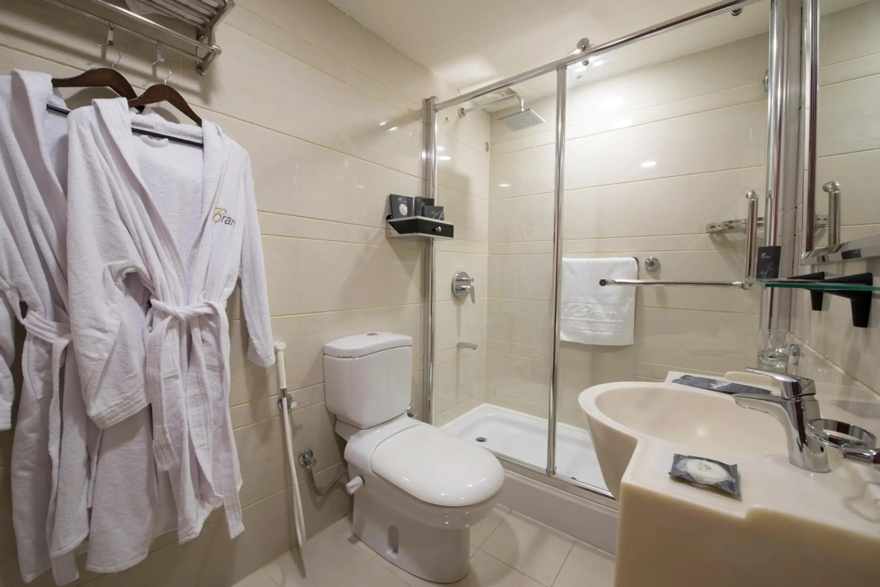 Three-Bedroom Apartment in Bram Suites Three-Bedroom Apartment in Bram Suites