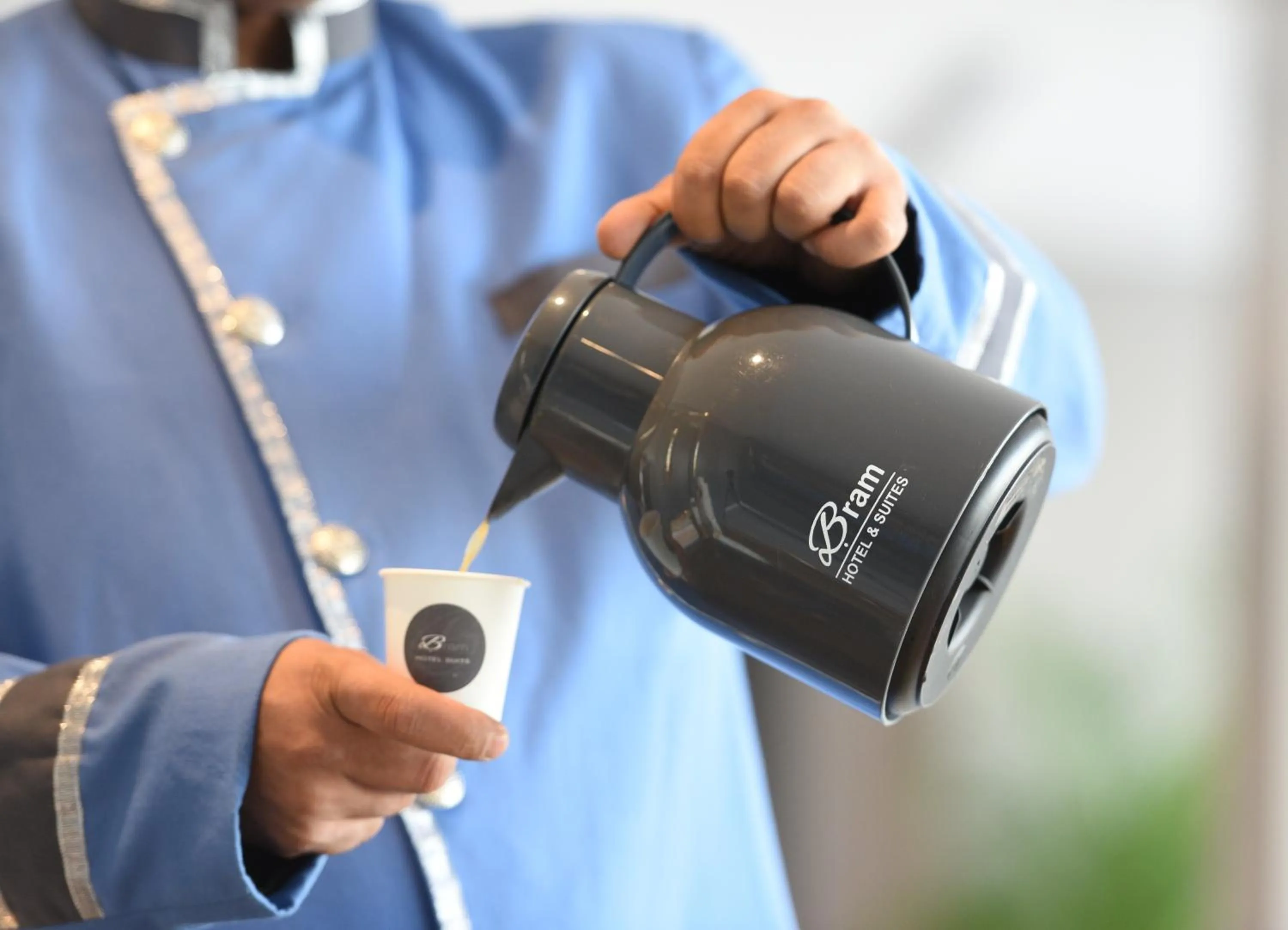 Coffee/tea facilities in Bram Suites