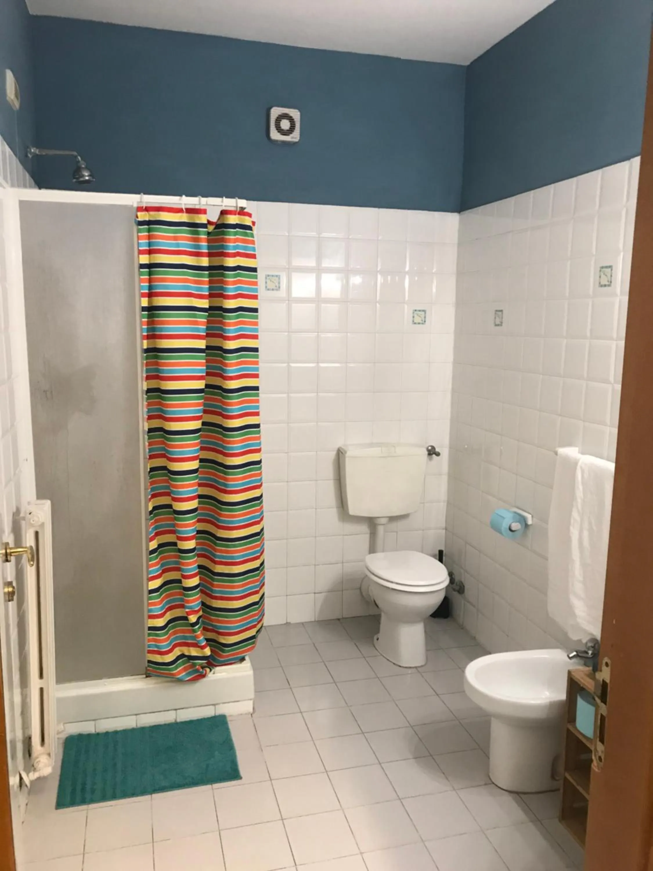 Shower in Litus Roma Hostel