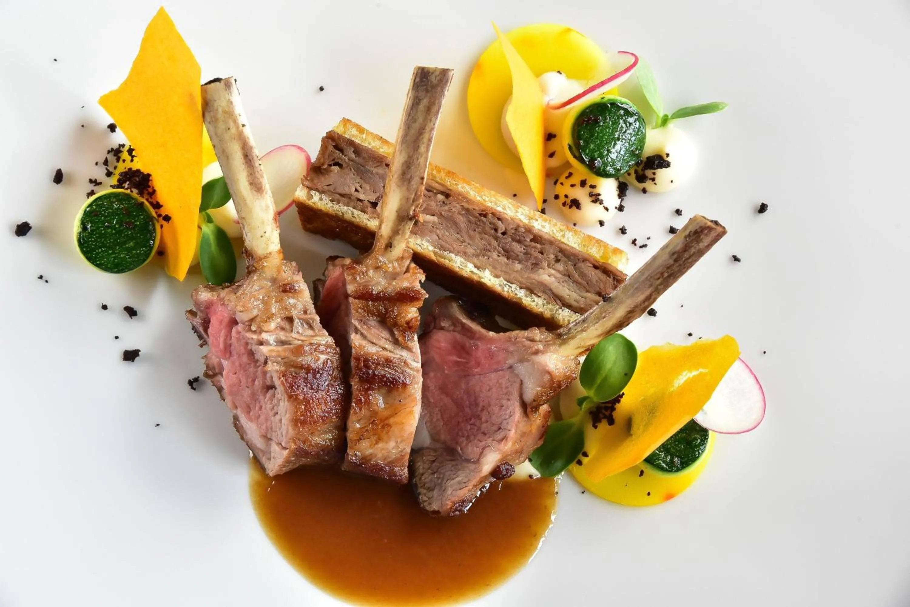 Restaurant/places to eat in Kempinski Hotel Grand Arena Bansko