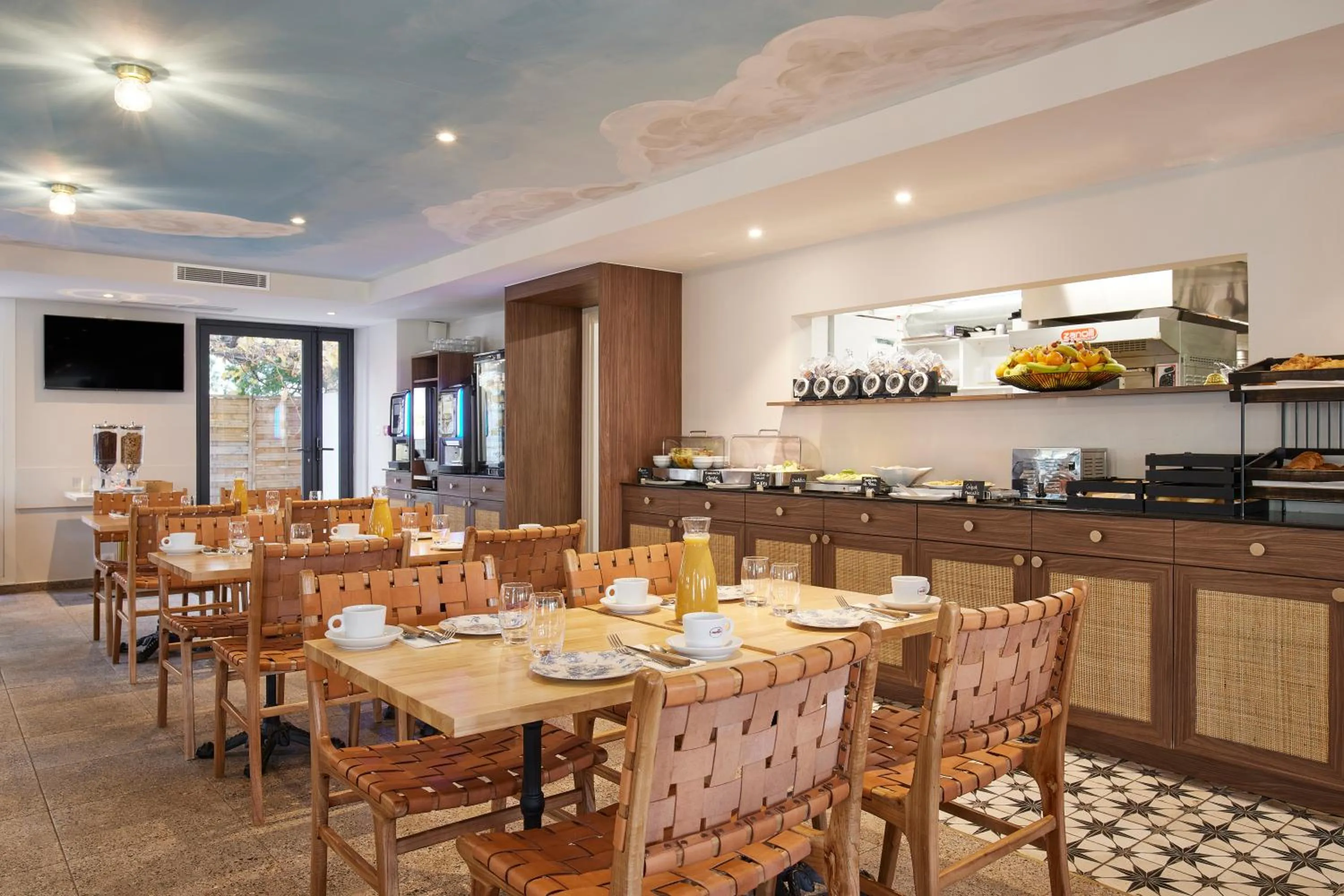 Restaurant/Places to Eat in Hotel KYRIAD NICE - Stade