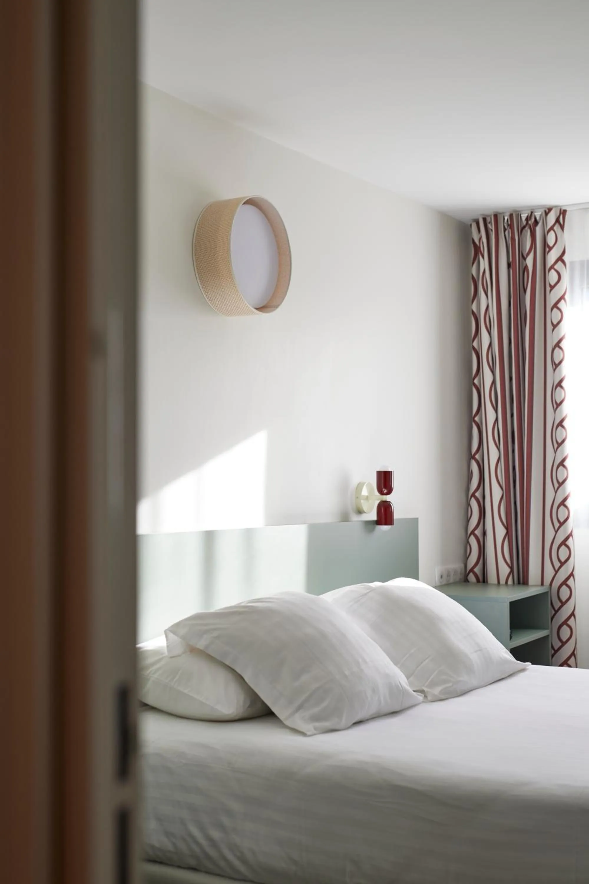 Bedroom, Bed in Hotel-Restaurant Isidore Nice Ouest