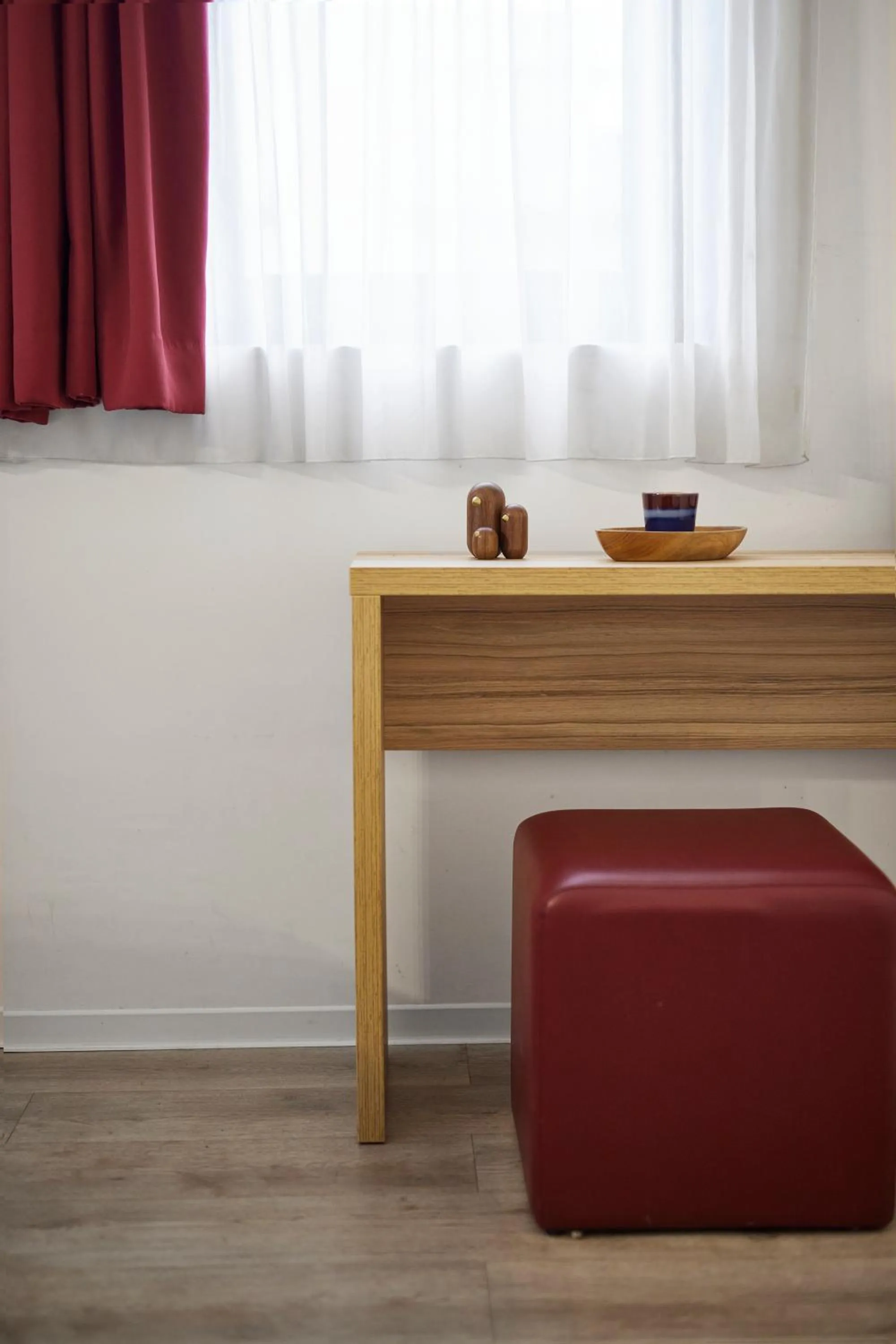 Seating area, TV/Entertainment Center in Hotel KYRIAD NICE - Stade