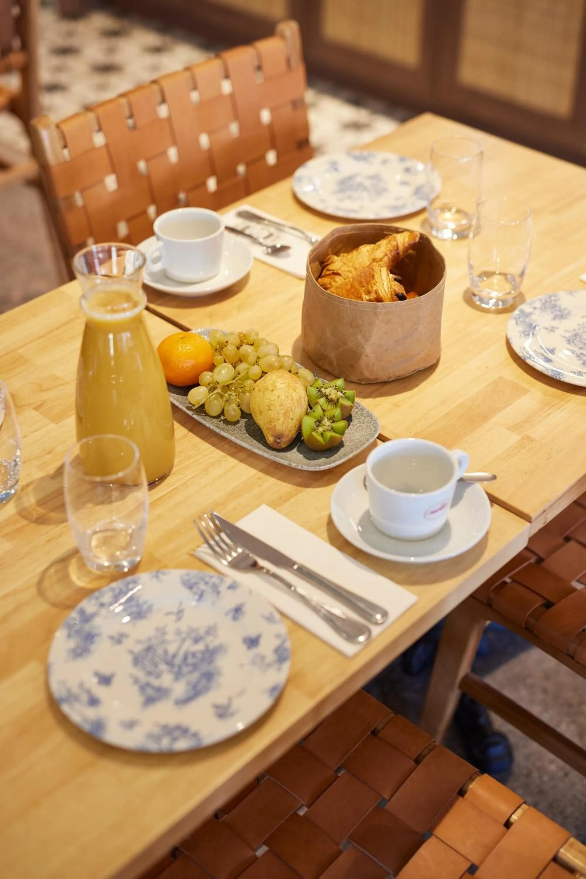 Food and drinks in Hotel KYRIAD NICE - Stade