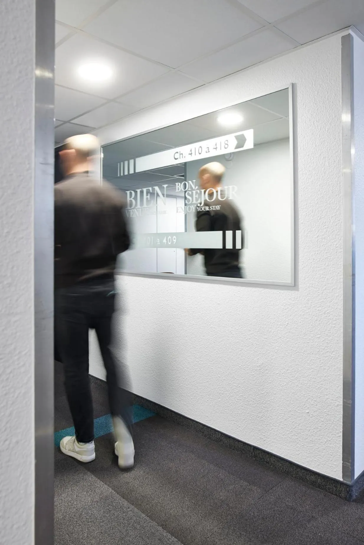 Facade/entrance in Hotel-Restaurant Isidore Nice Ouest