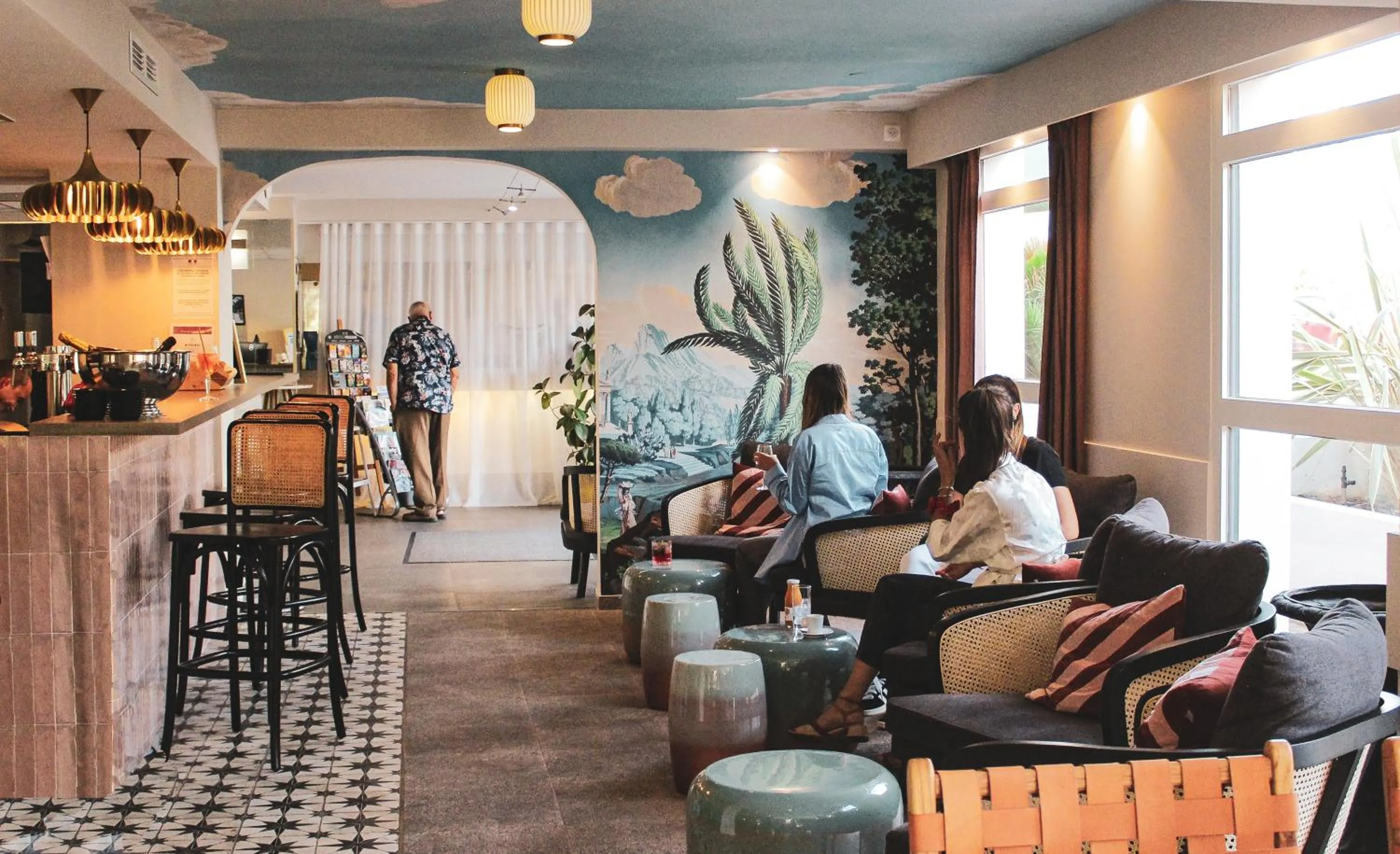 People in Hotel KYRIAD NICE - Stade