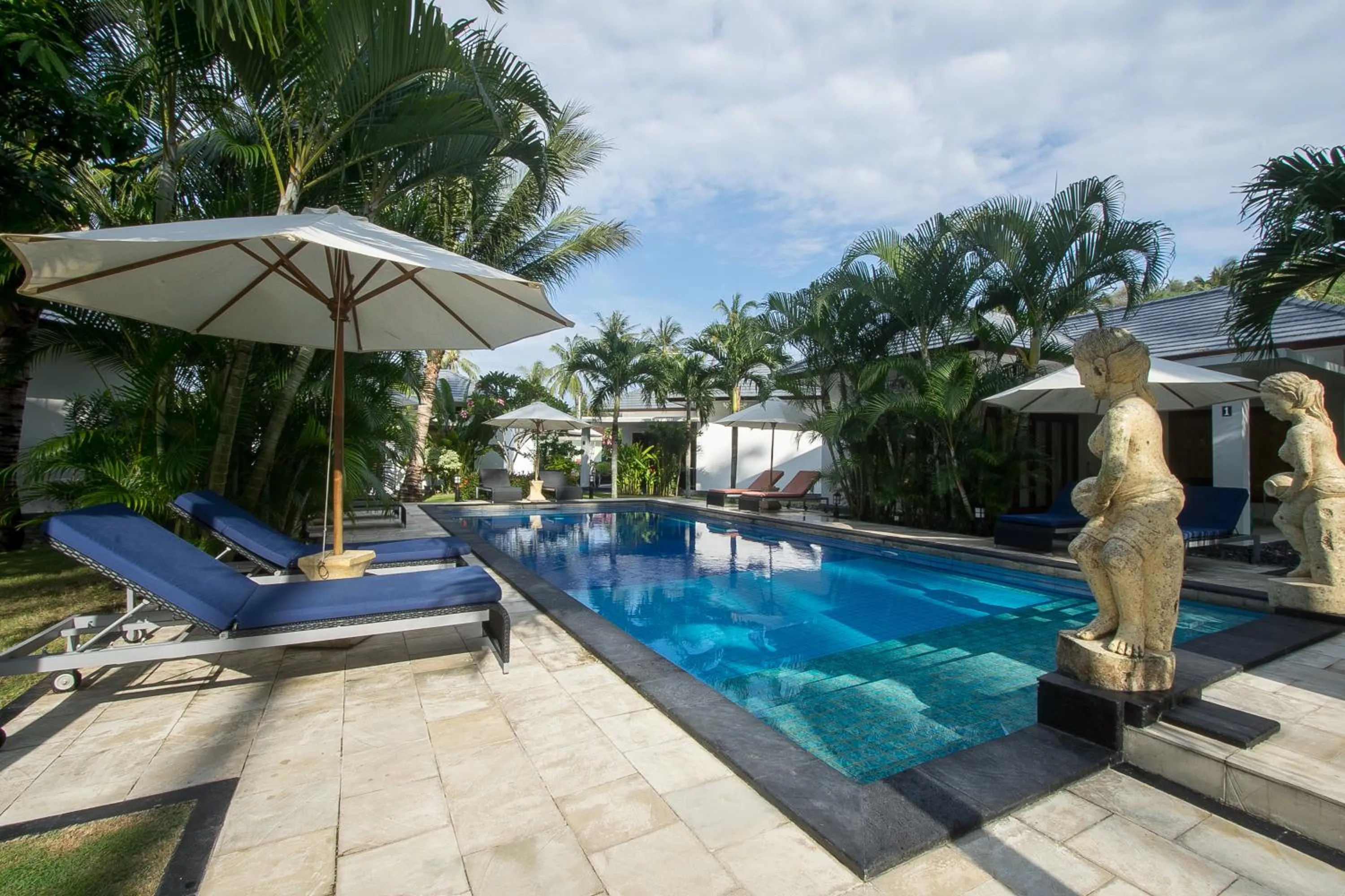 Pool view in Dream Estate Resort