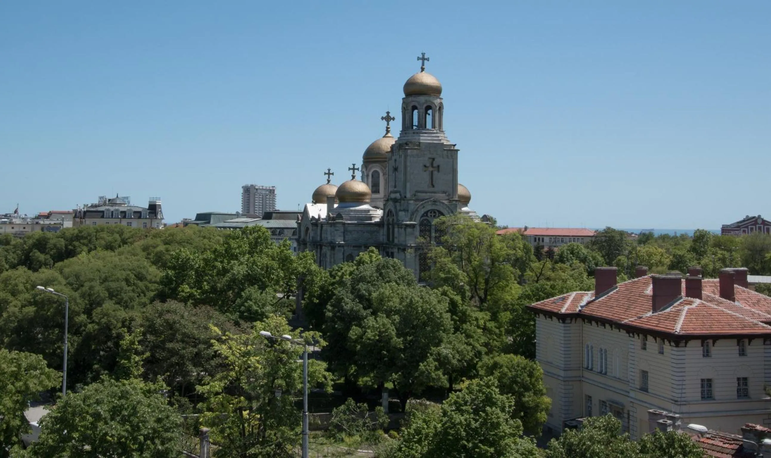 Nearby landmark in Hotel Divesta - self check in