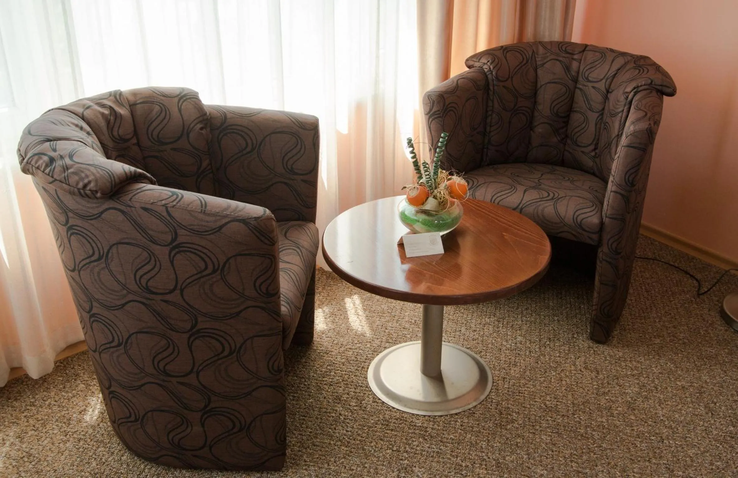 Seating area in Hotel Divesta - self check in