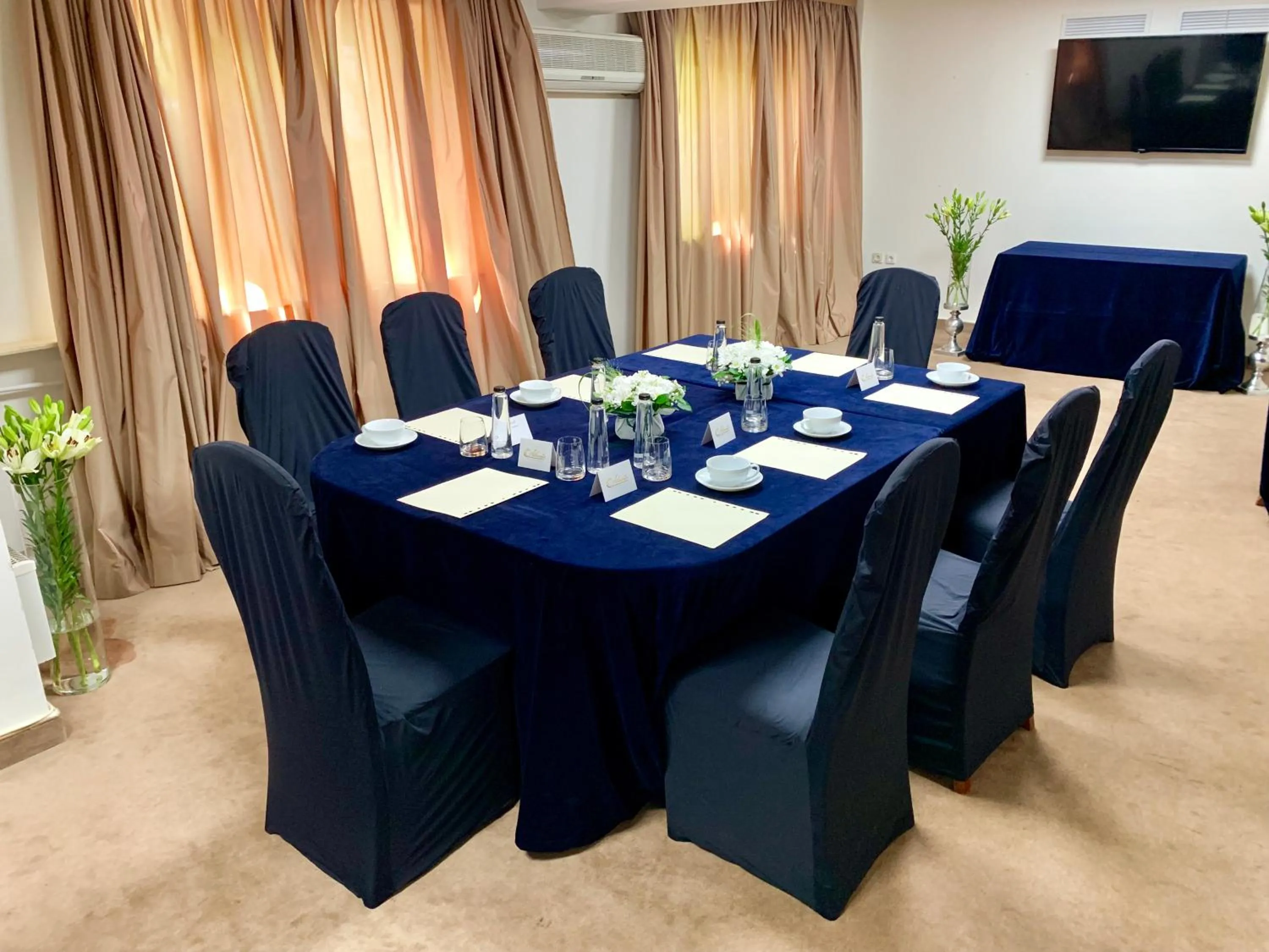 Meeting/conference room in Atlantic Hotel - Free Parking