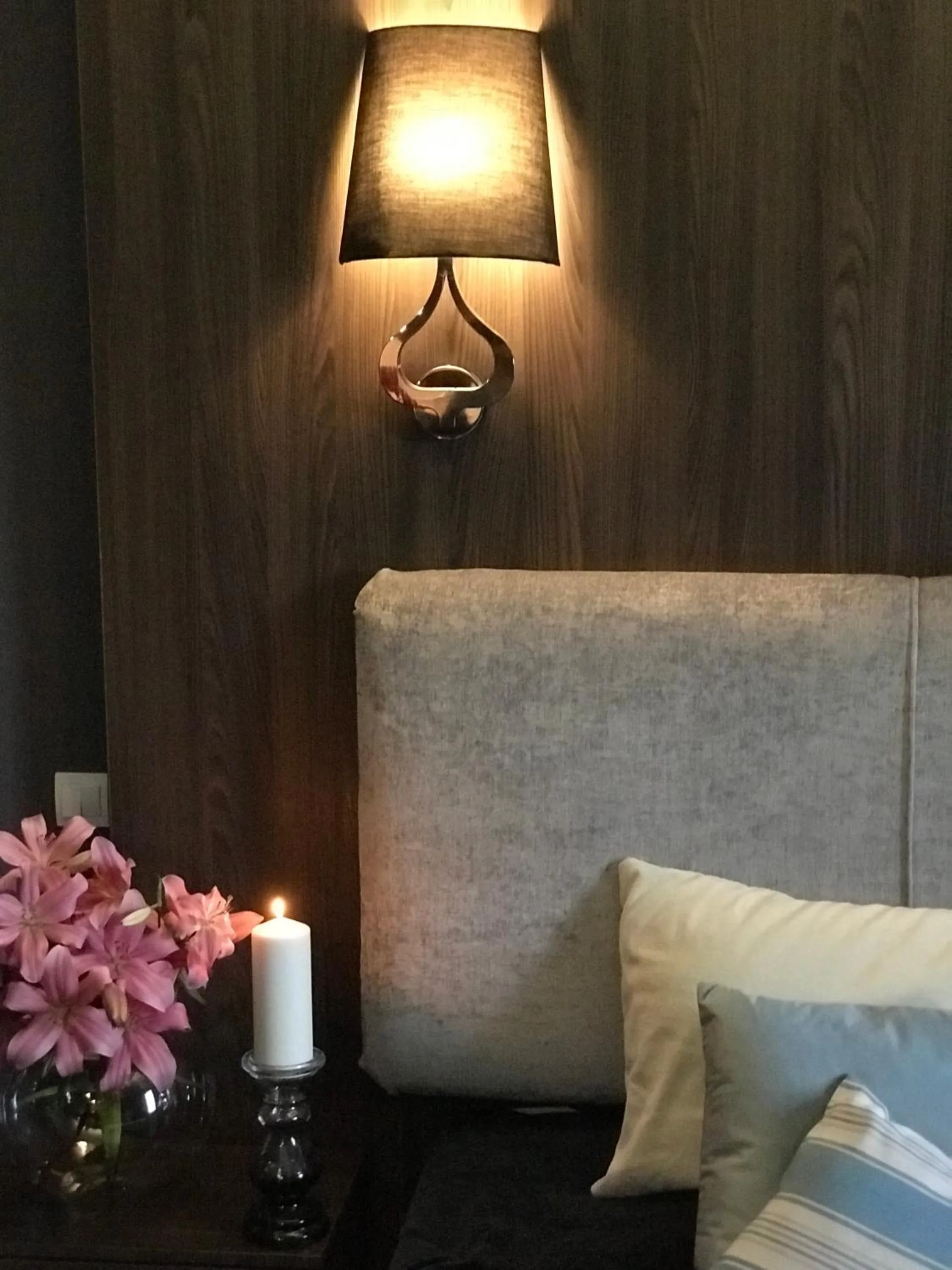 Photo of the whole room in Atlantic Hotel - Free Parking