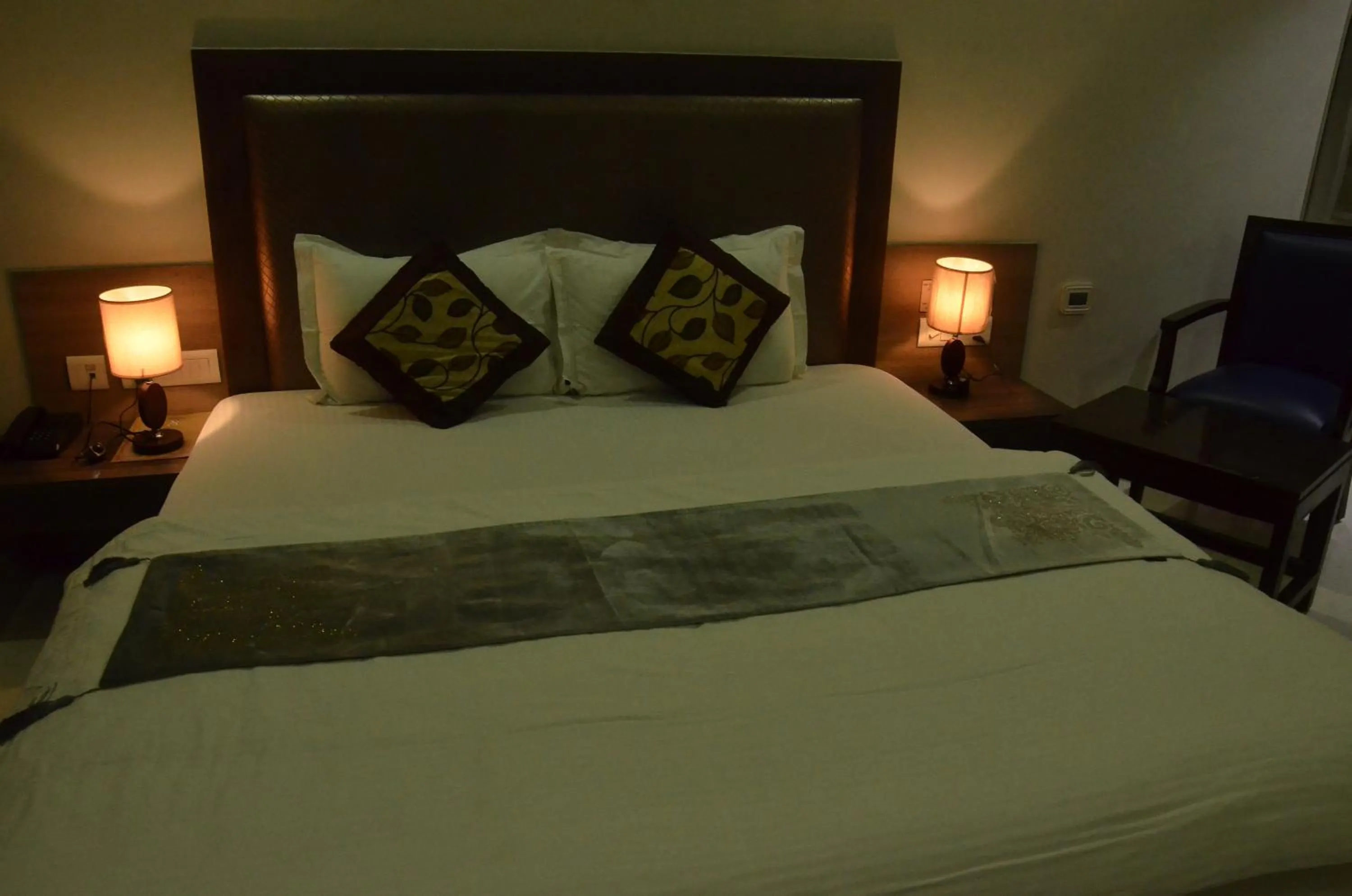 Photo of the whole room, Bed in Hotel Sopan Heights