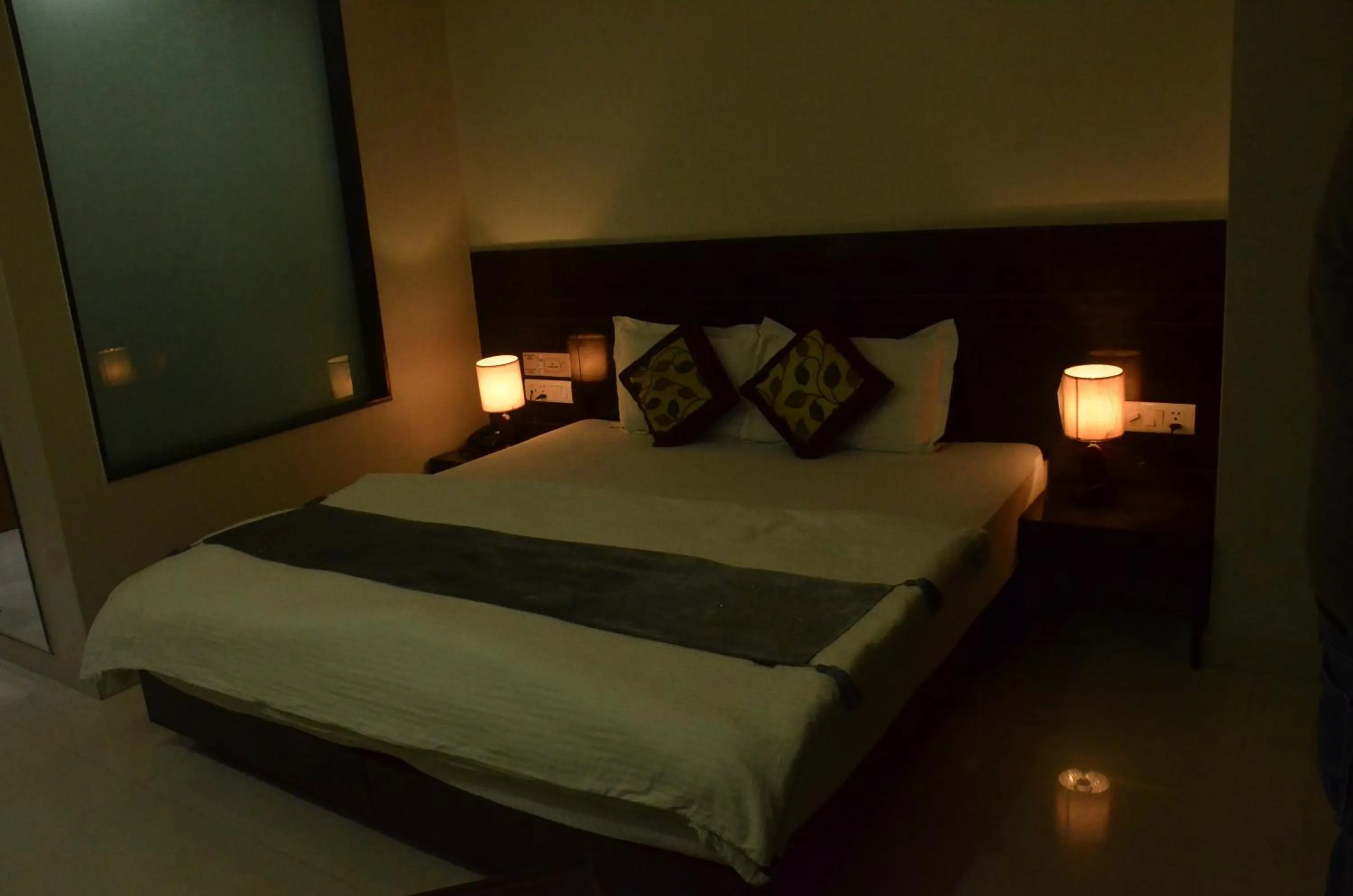 Photo of the whole room, Bed in Hotel Sopan Heights